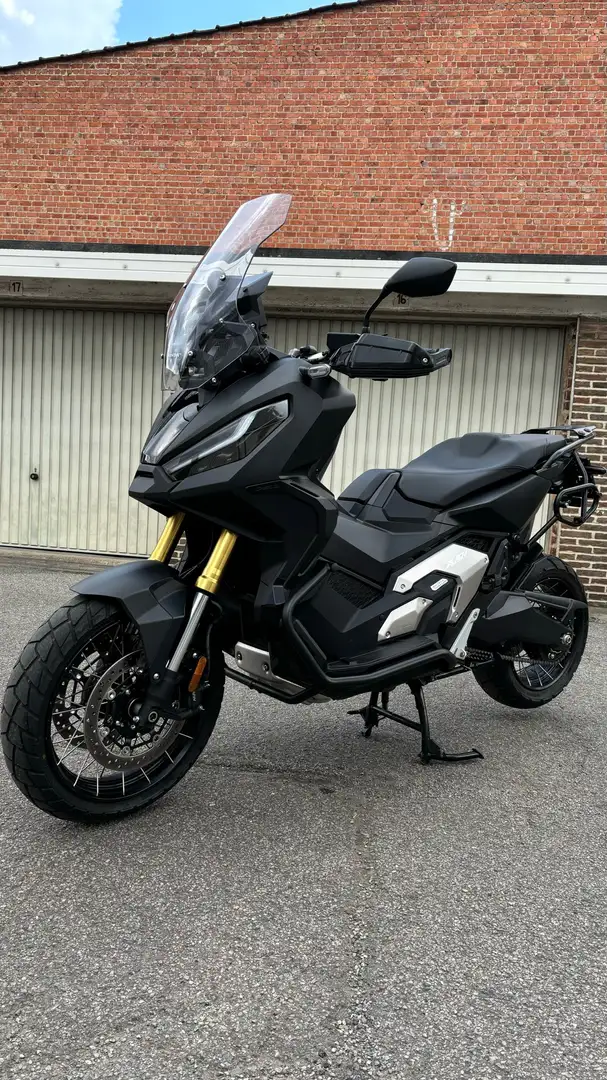 Honda X-ADV 750 black mat - 1