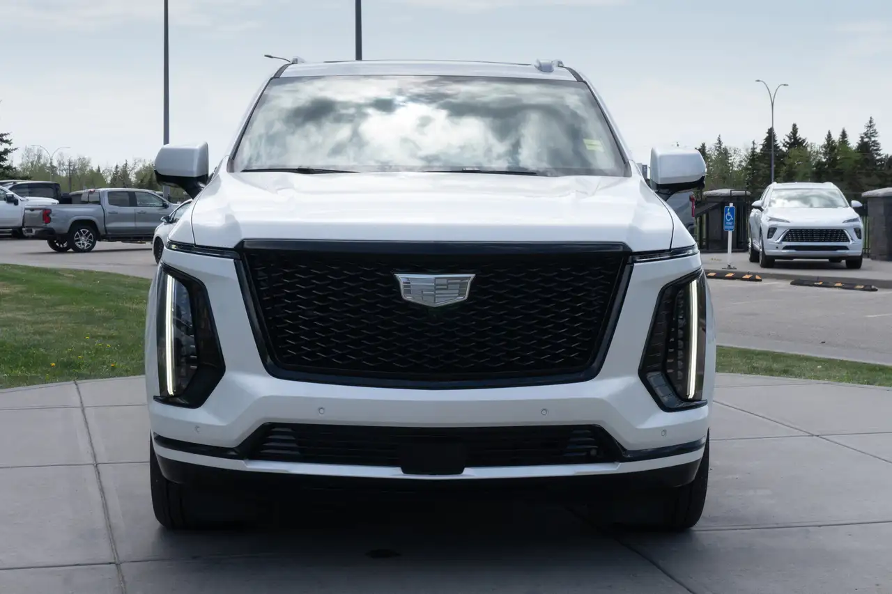 Cadillac Escalade снимка Cadillac Escalade
