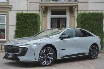 Takumi Long Range 80 kWh PANO | LEDER | STOELVENTI