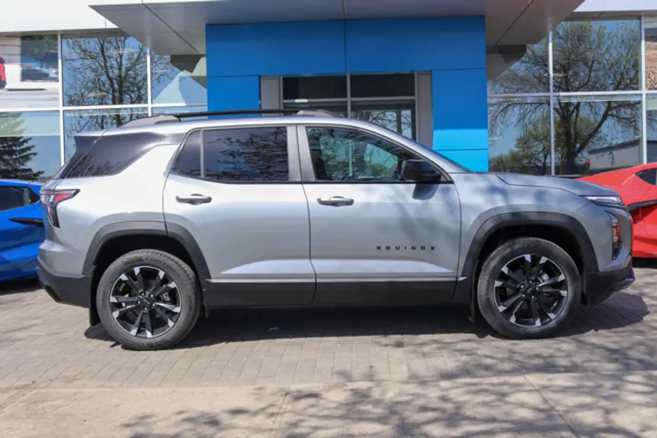 Chevrolet Equinox снимка Chevrolet Equinox