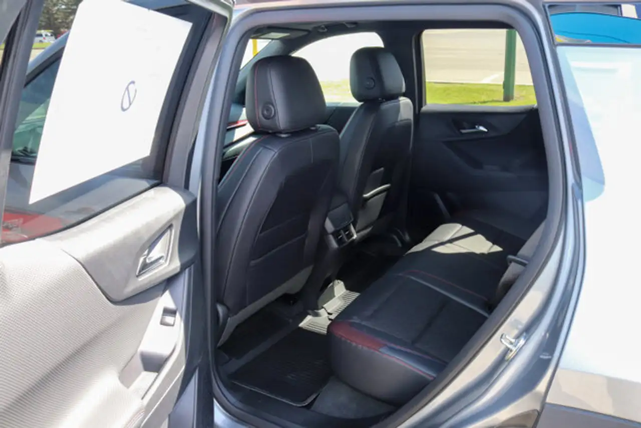 Chevrolet Equinox снимка Chevrolet Equinox