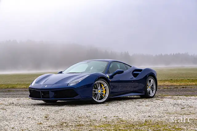 Ferrari 488 GTB / Lift /Daytona Seats/ Carbon-LED / adap Light