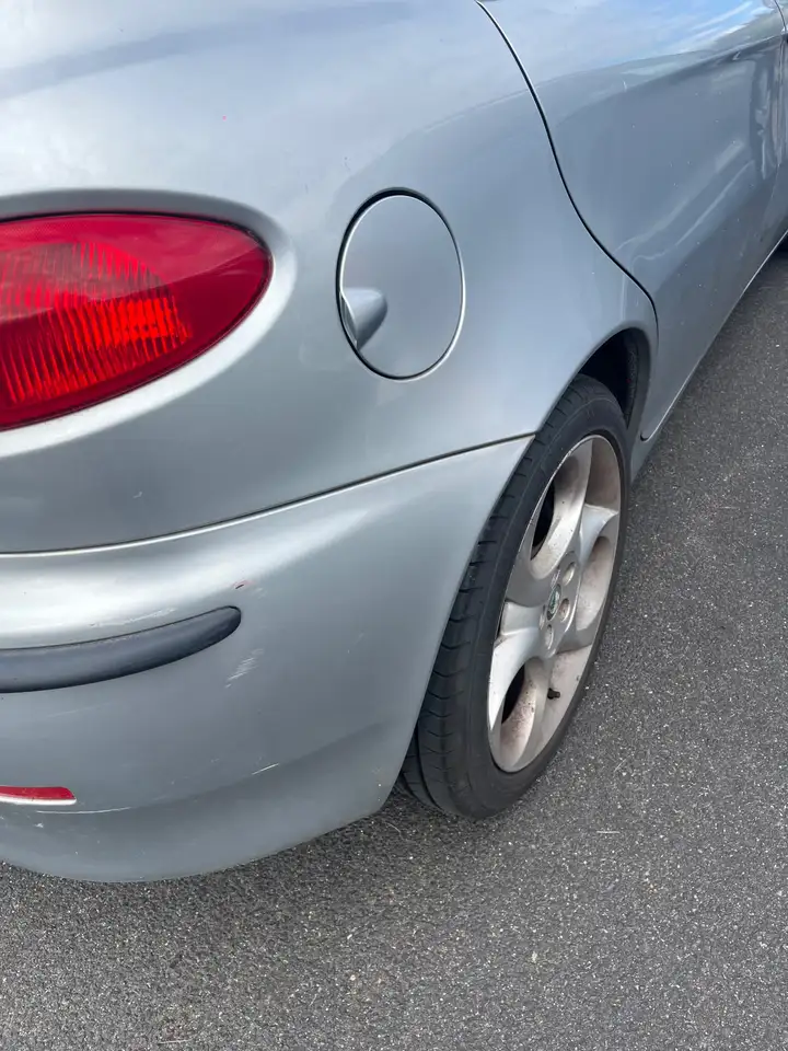 Alfa Romeo 147 1.6 Twin Spark Distinctive, foto 12