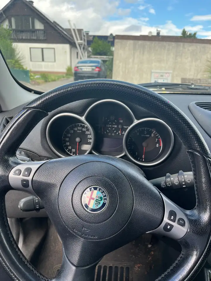 Alfa Romeo 147 1.6 Twin Spark Distinctive, foto 8