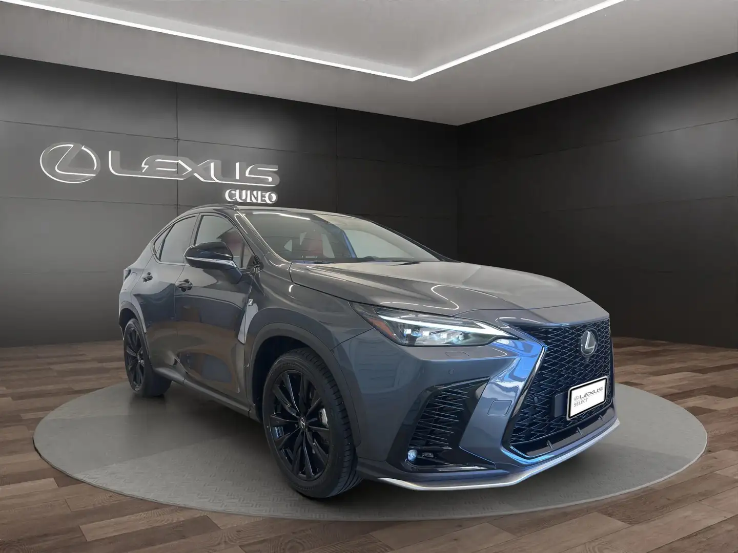 Lexus NX 450h+ NX 450h+ 2.5 phev F-Sport 4wd e-cvt Silber - 2