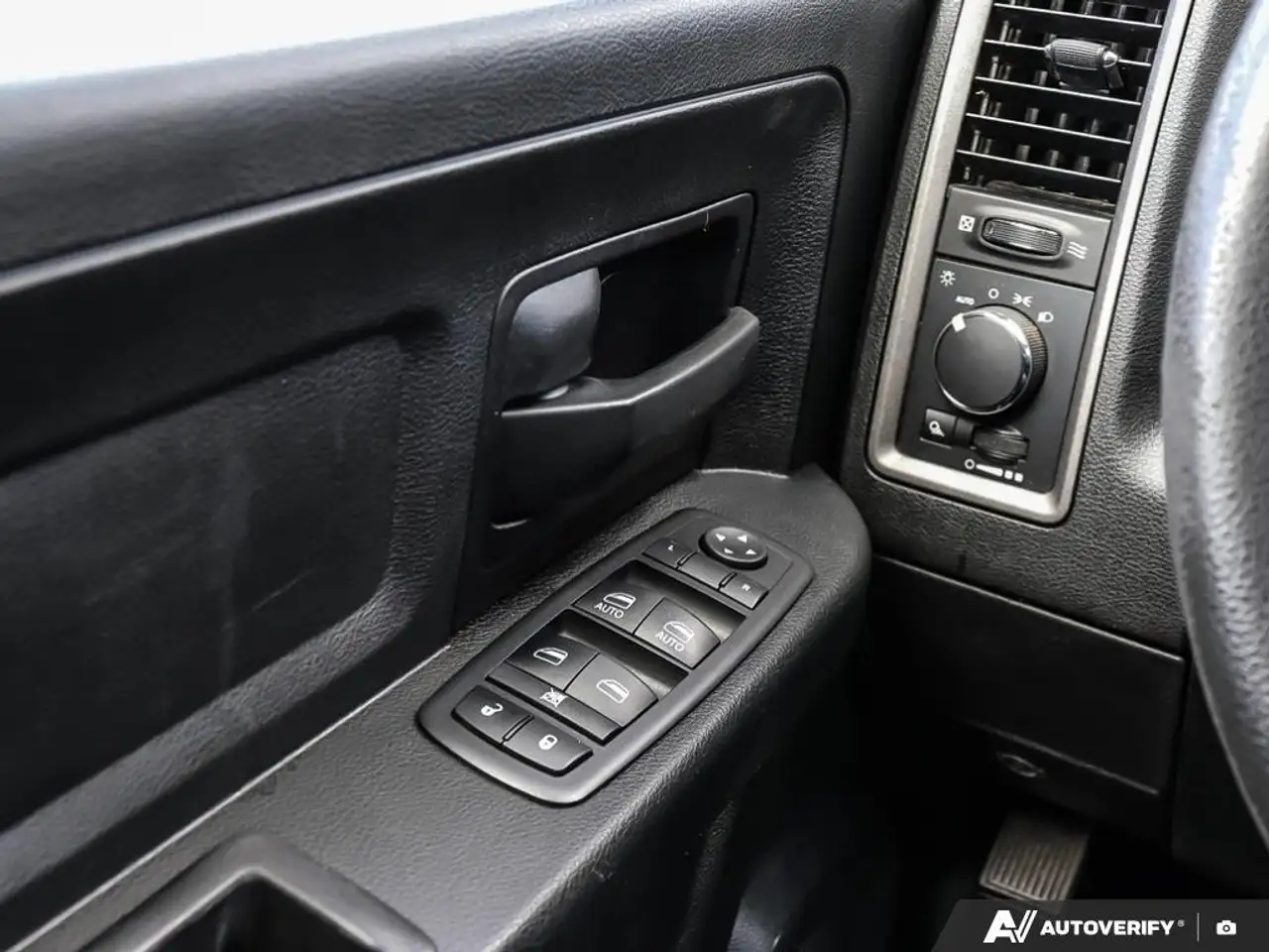 RAM 1500 fotografie RAM 1500