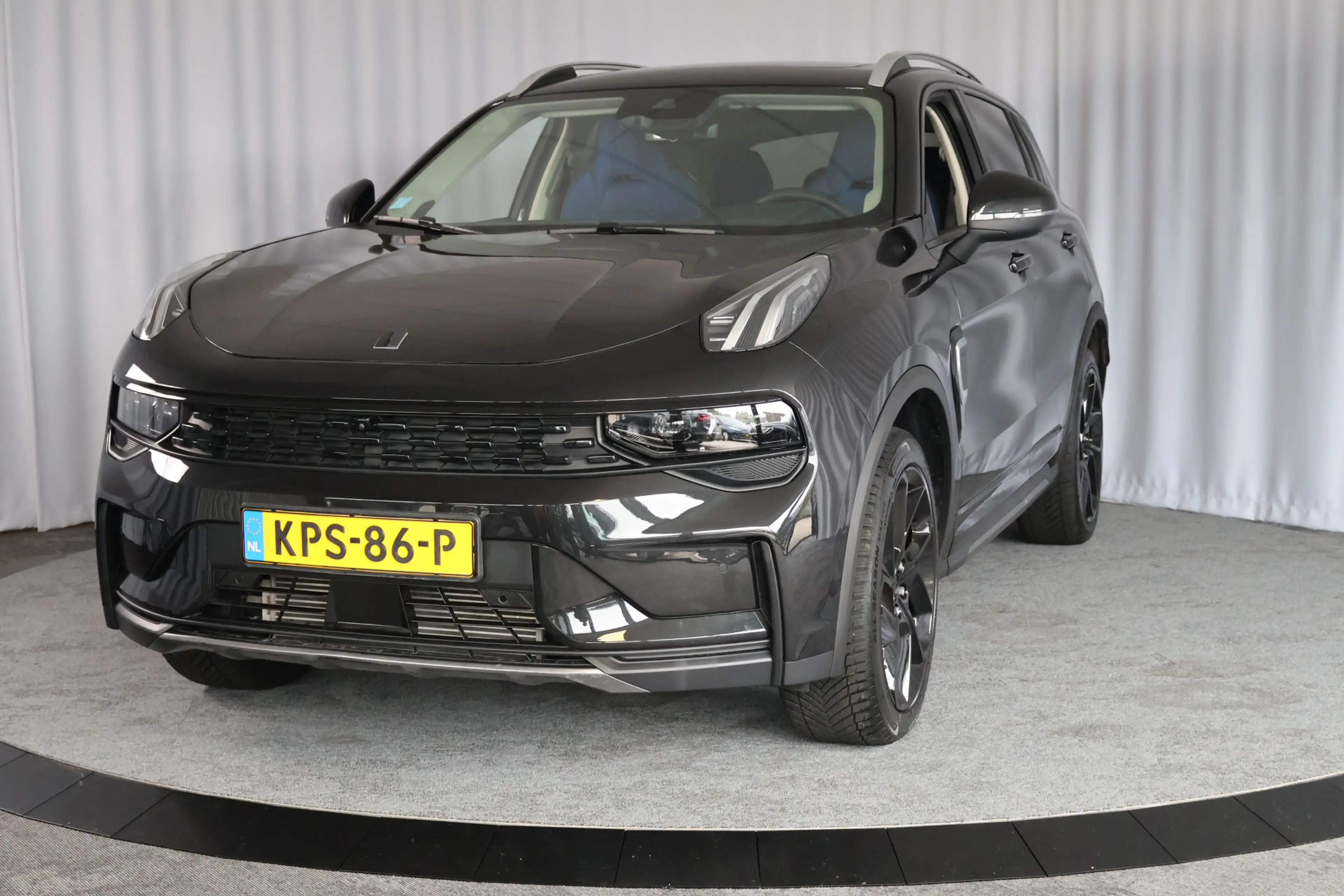 Lynk & Co 01 1.5 PHEV, Pano, 360 Camera, — photo 40