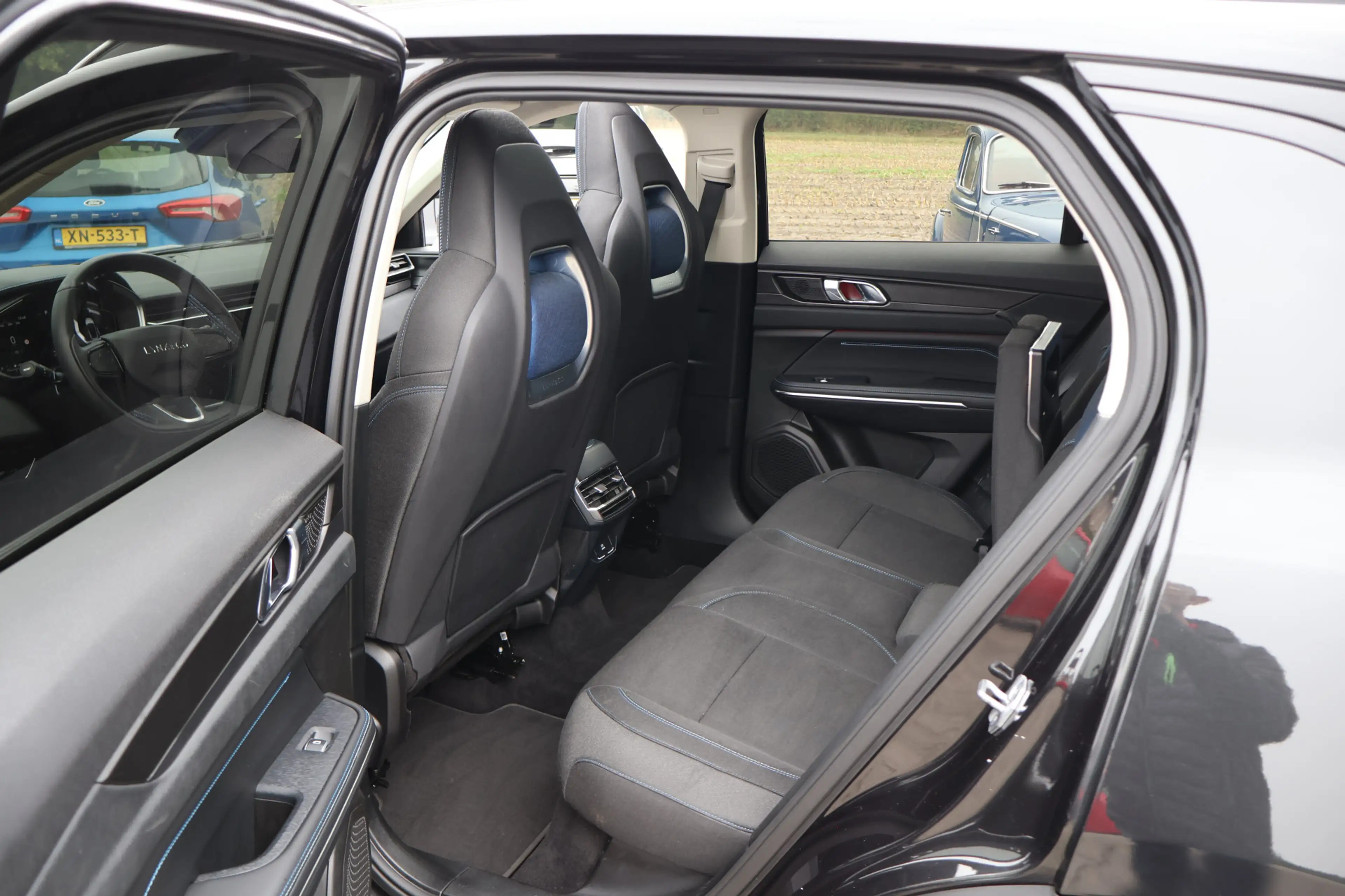 Lynk & Co 01 1.5 PHEV, Pano, 360 Camera, — photo 21