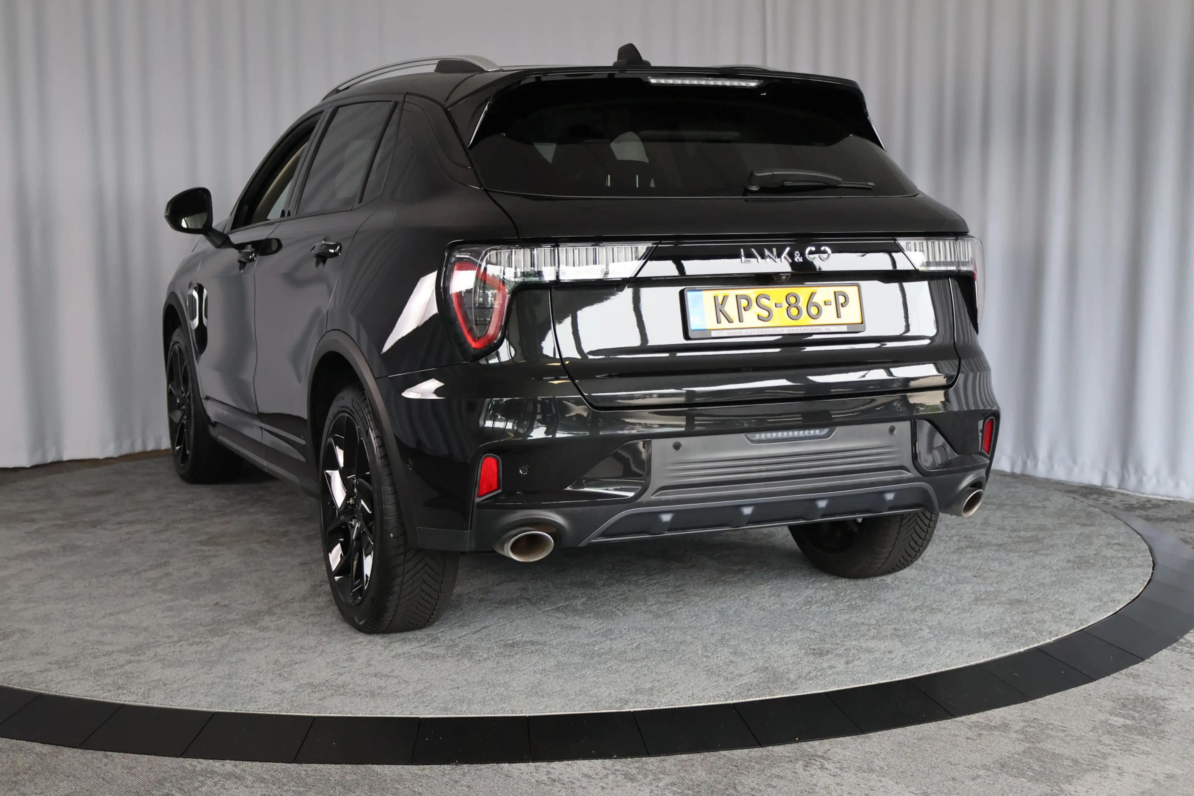 Lynk & Co 01 1.5 PHEV, Pano, 360 Camera, — photo 34
