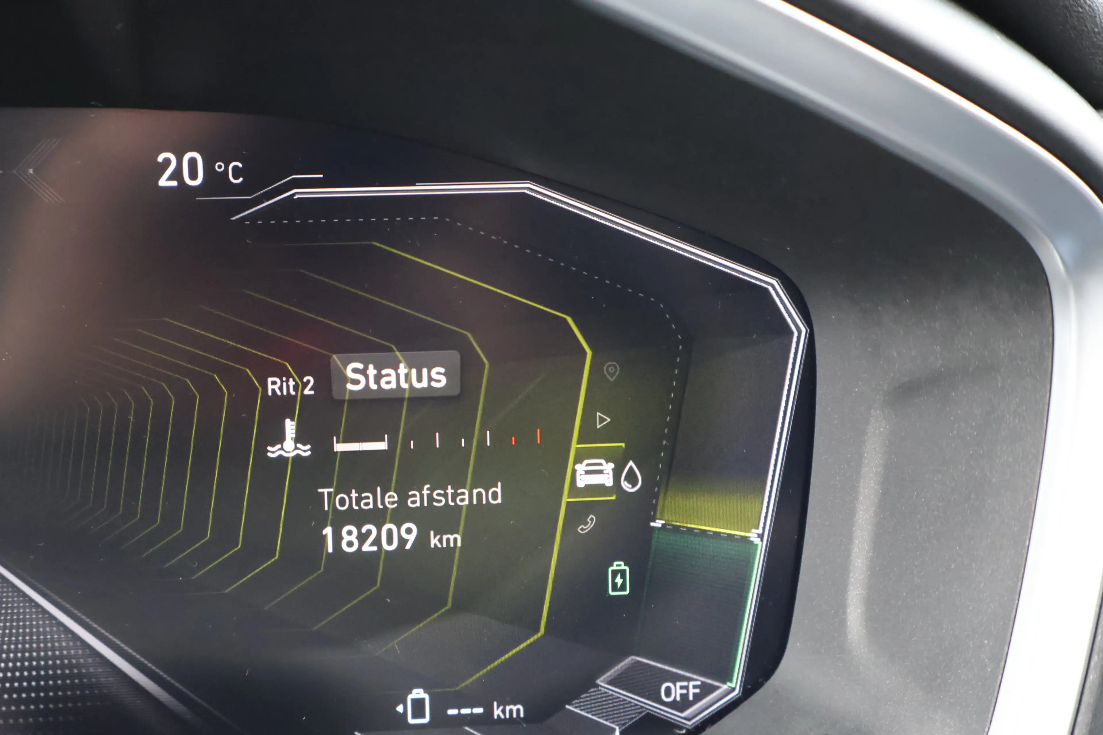 Lynk & Co 01 1.5 PHEV, Pano, 360 Camera, — photo 24