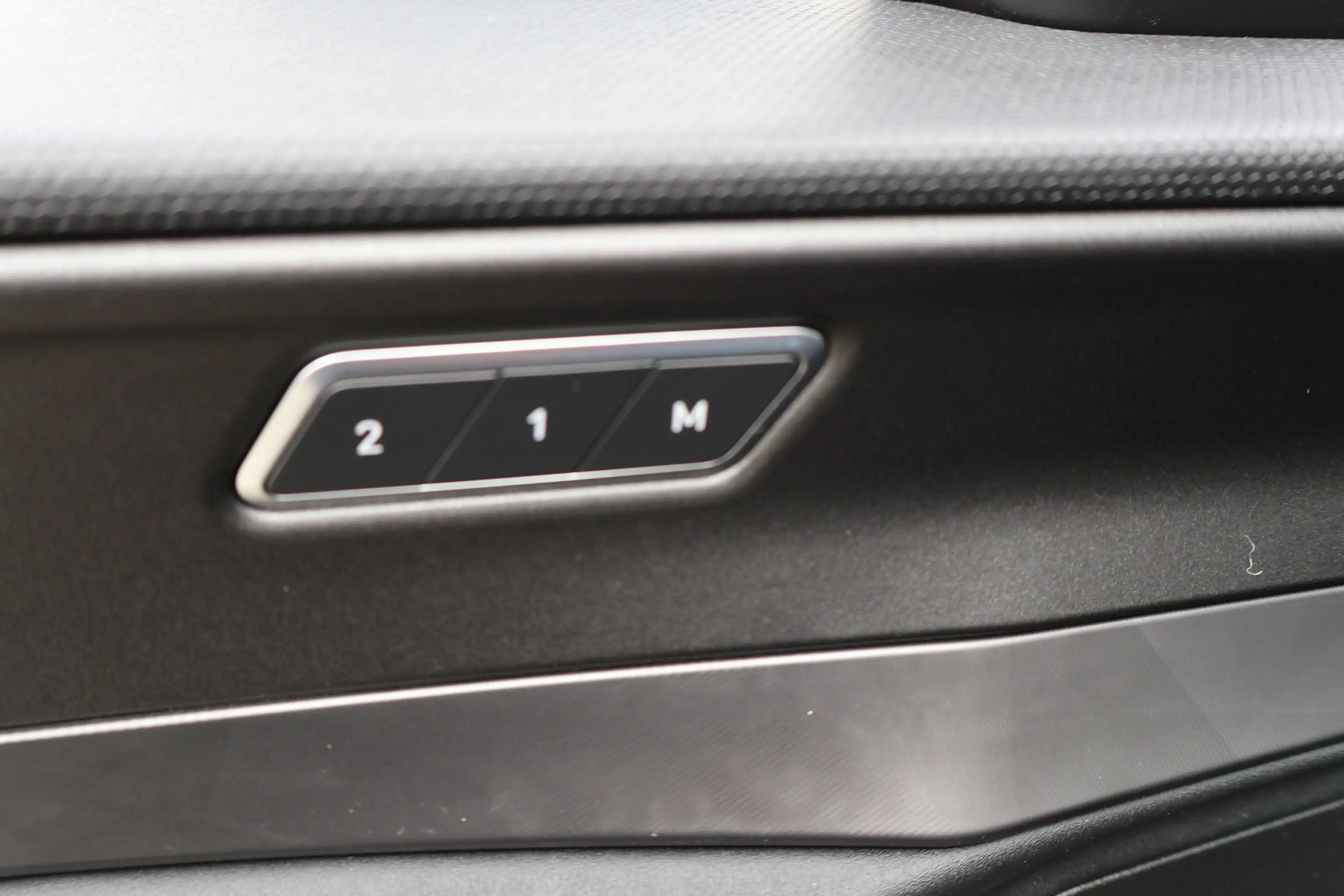 Lynk & Co 01 1.5 PHEV, Pano, 360 Camera, — photo 13