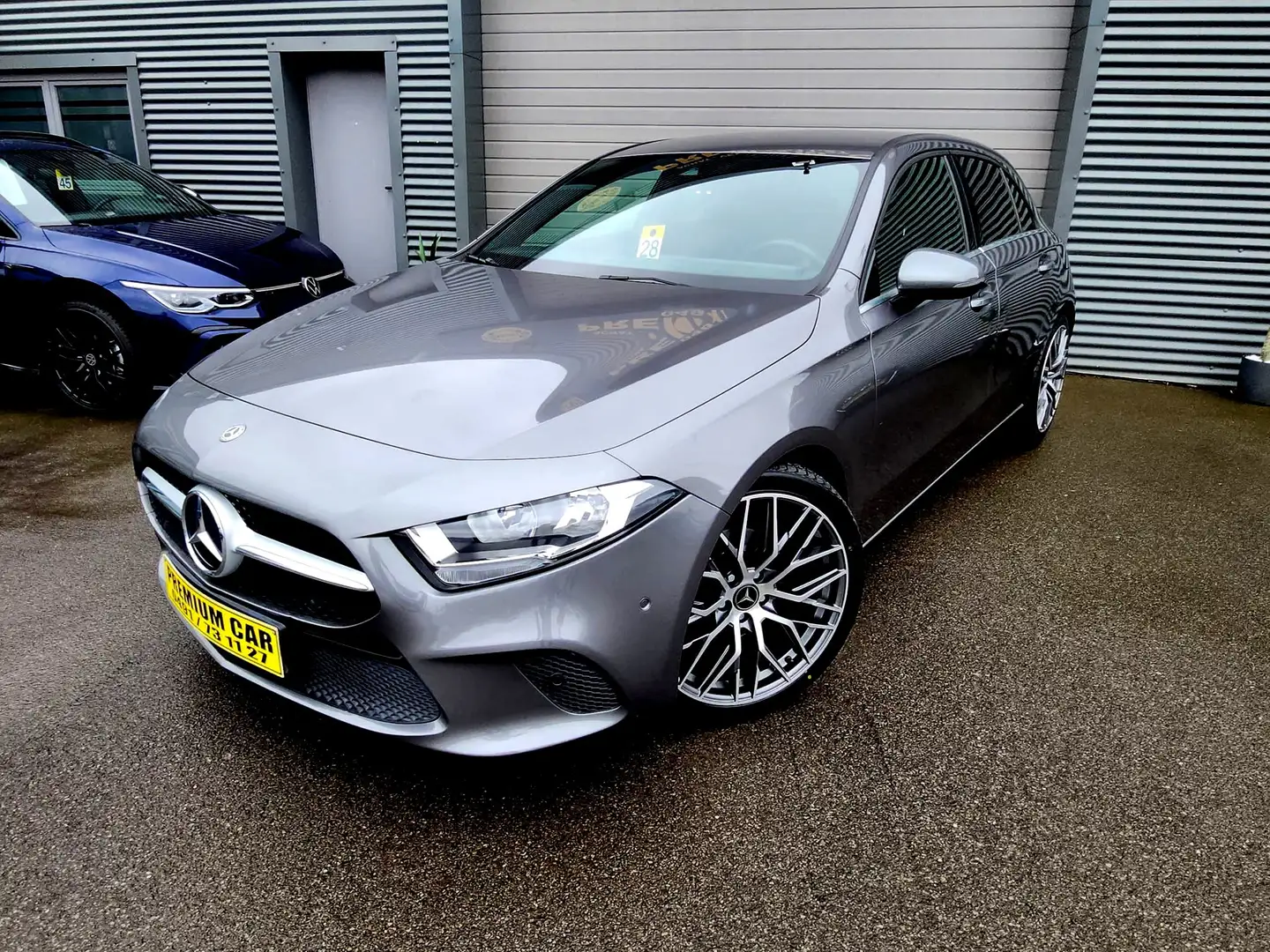 Mercedes-Benz A 180 d Business Solution AMG siva - 2