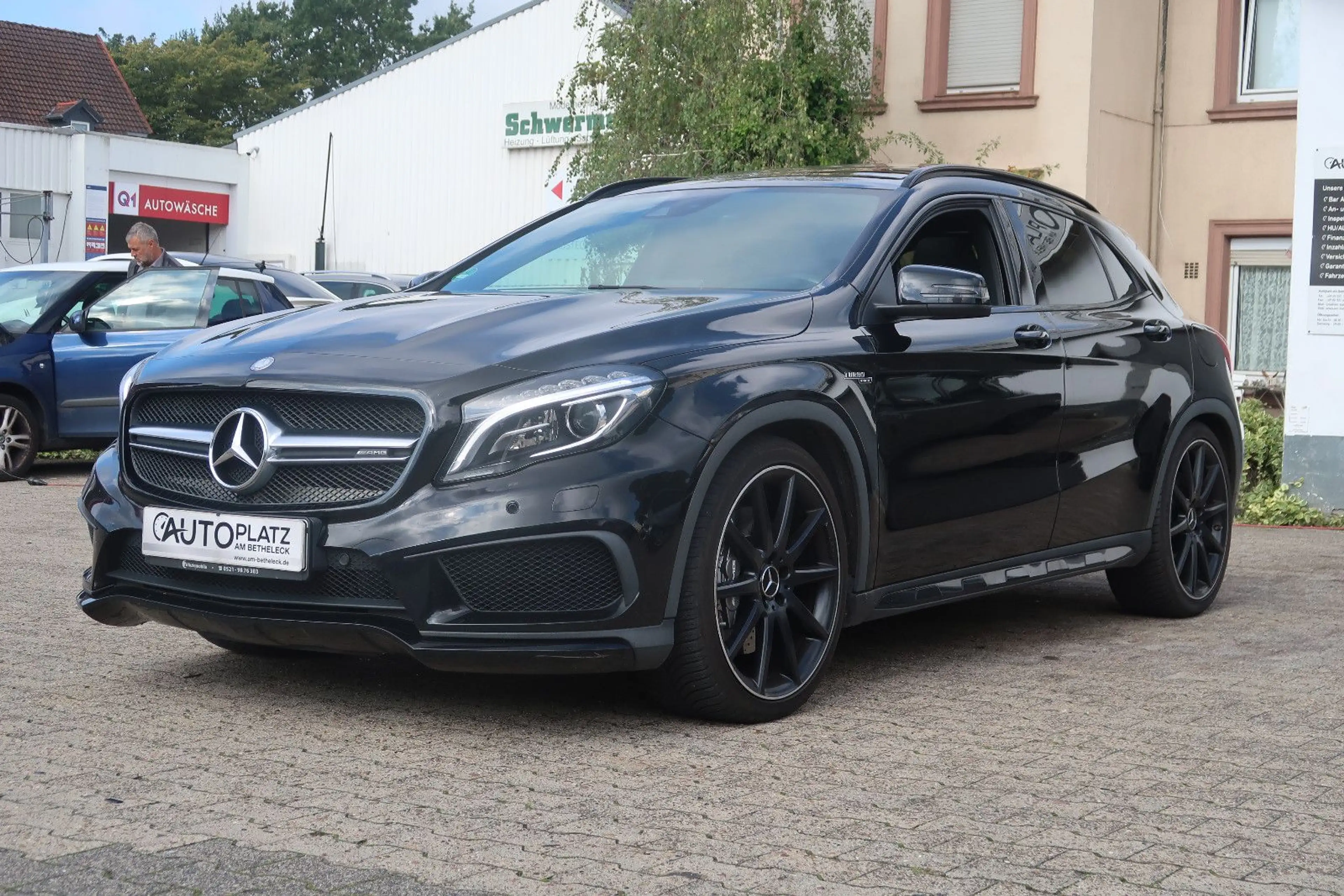 Mercedes-Benz GLA 45 AMG 4Matic *PANORAMA *LEDER *KAMERA — photo 2
