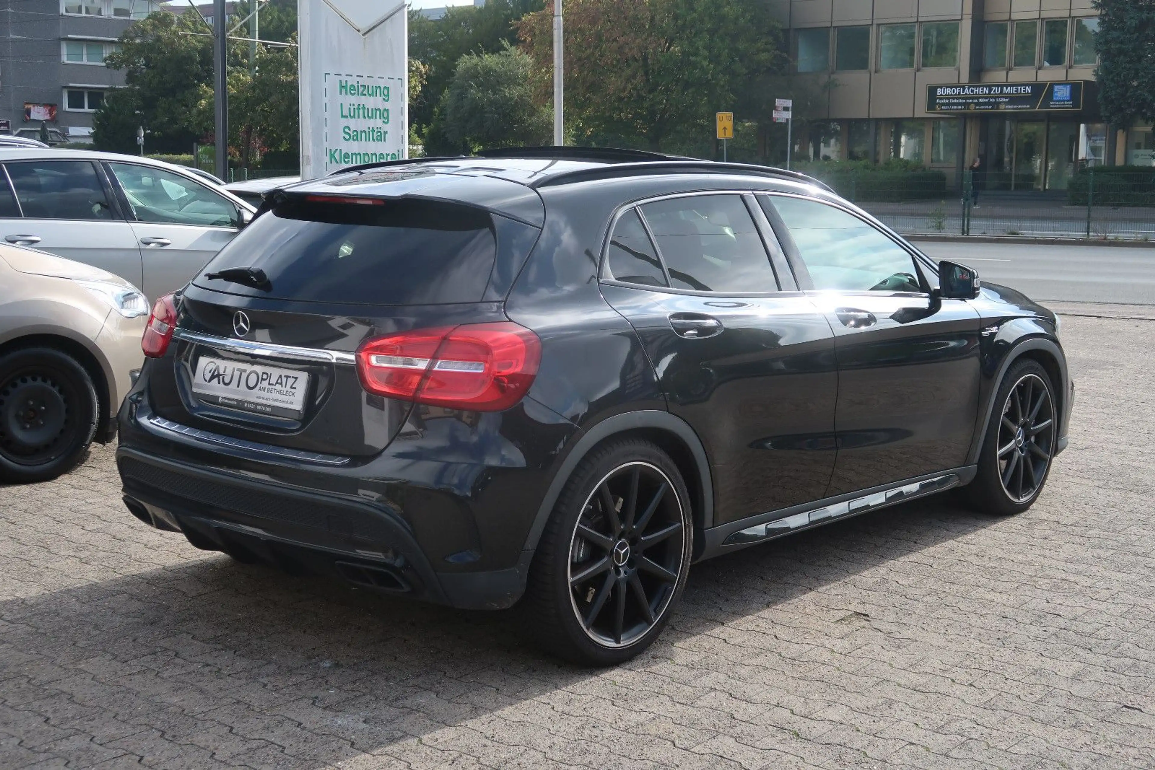 Mercedes-Benz GLA 45 AMG 4Matic *PANORAMA *LEDER *KAMERA — photo 8