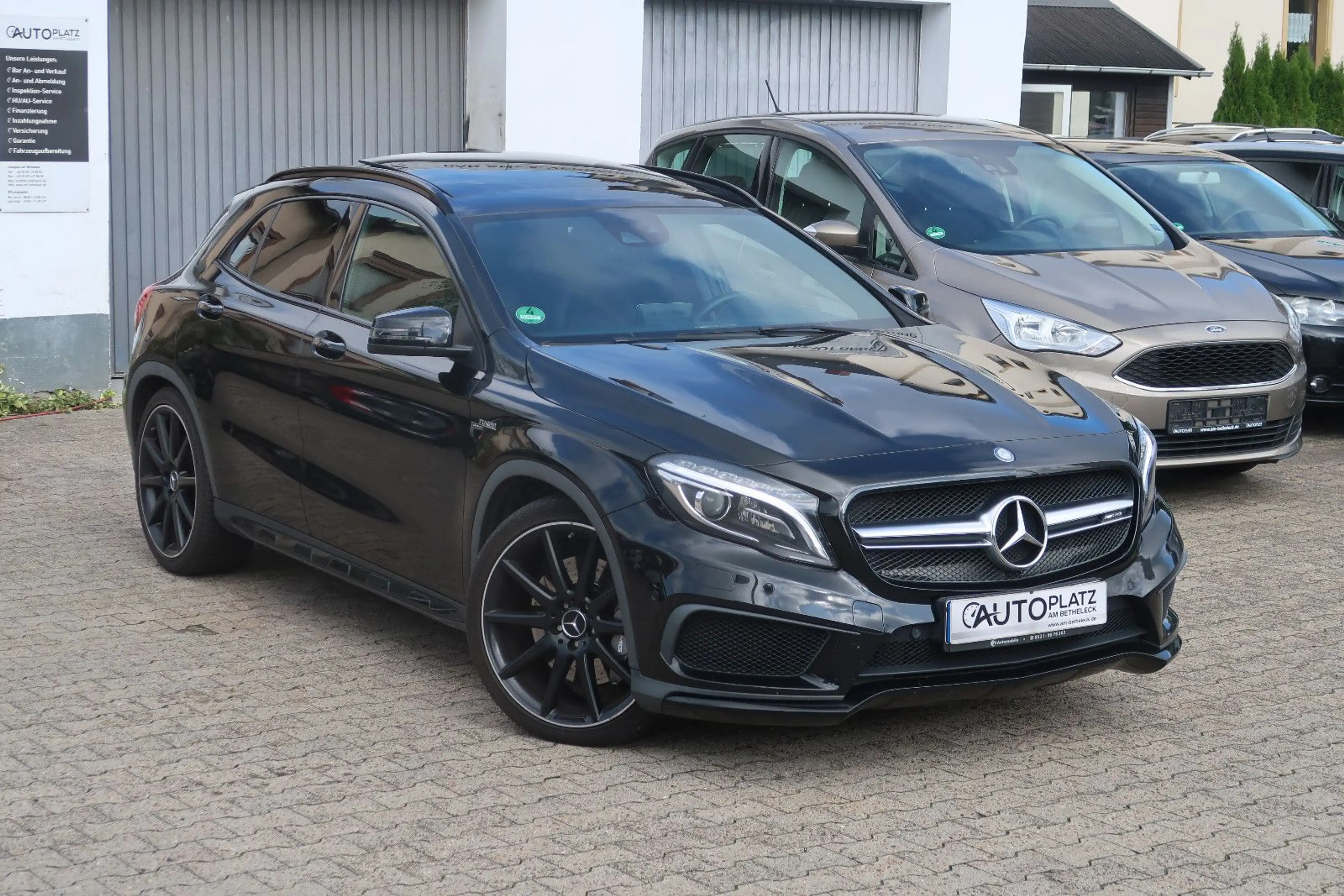 Mercedes-Benz GLA 45 AMG 4Matic *PANORAMA *LEDER *KAMERA — photo 3