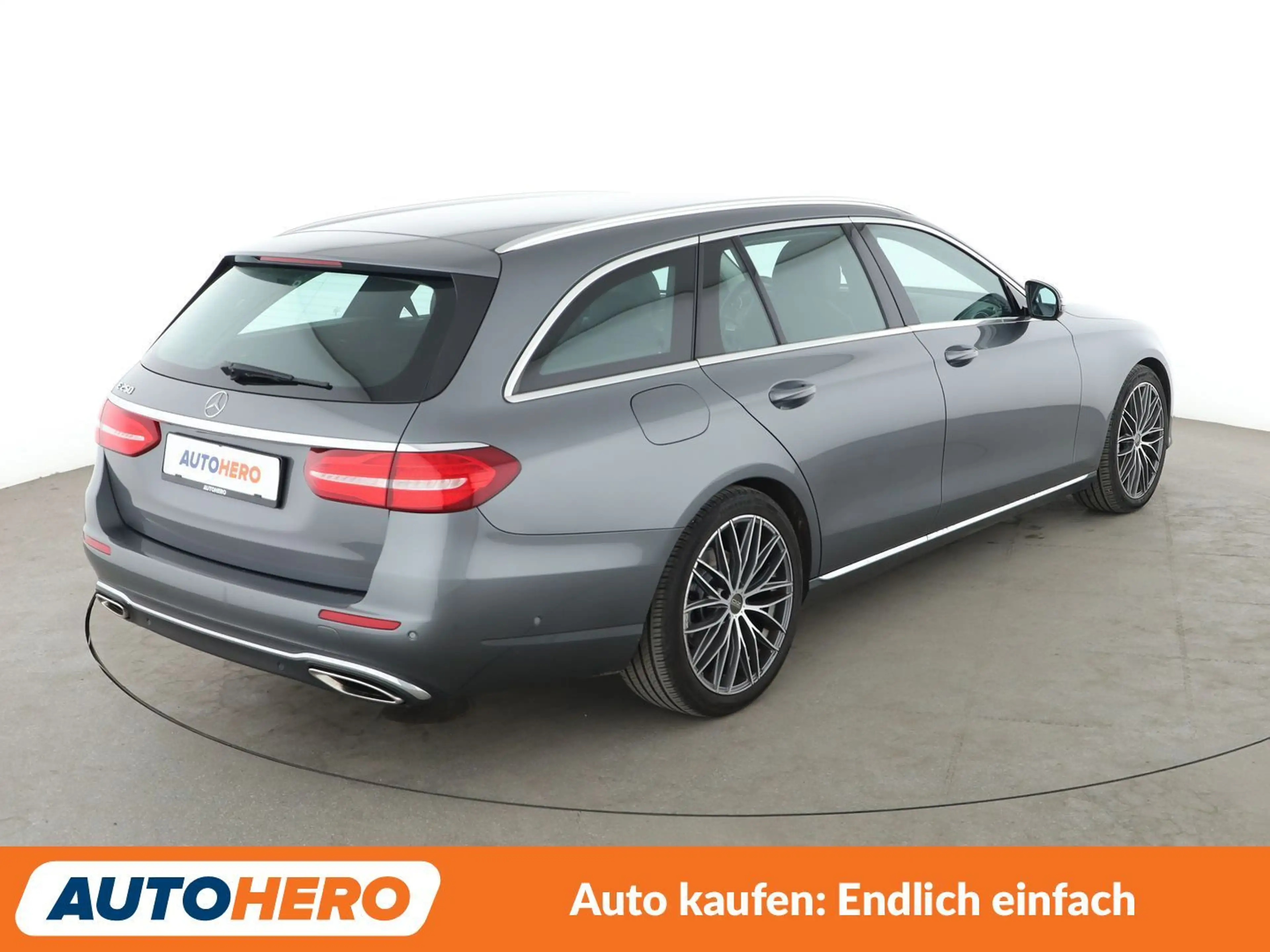 Mercedes-Benz E 250 T Avantgarde Aut.*LED*NAVI*TEMPO*CAM*PDC*SHZ*KLIMA — photo 6