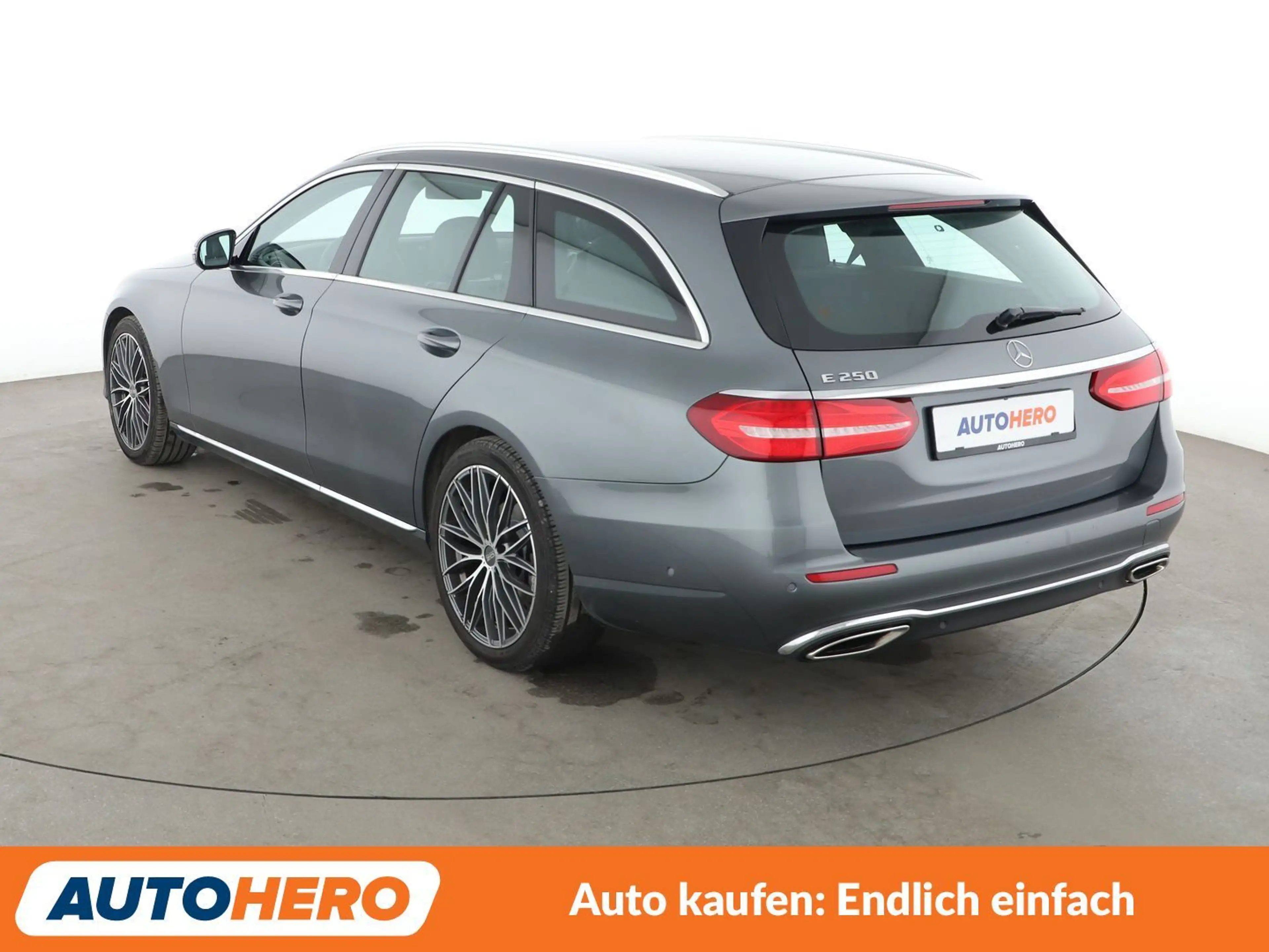 Mercedes-Benz E 250 T Avantgarde Aut.*LED*NAVI*TEMPO*CAM*PDC*SHZ*KLIMA — photo 4