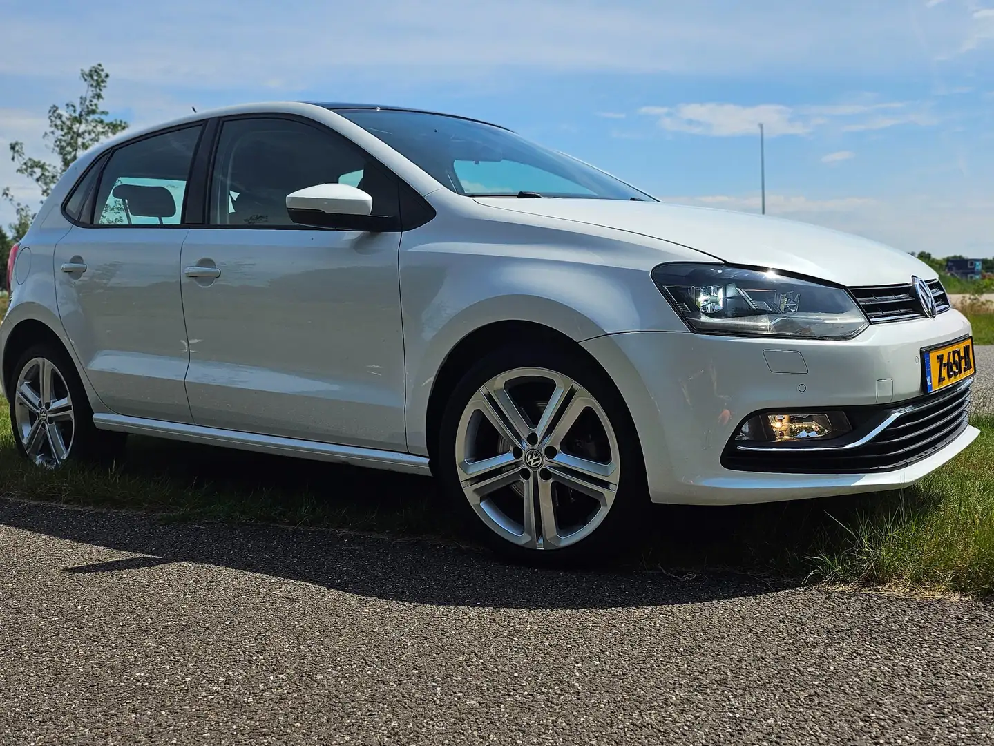 Volkswagen Polo Polo 1.2 TSI First Edition Wit - 2