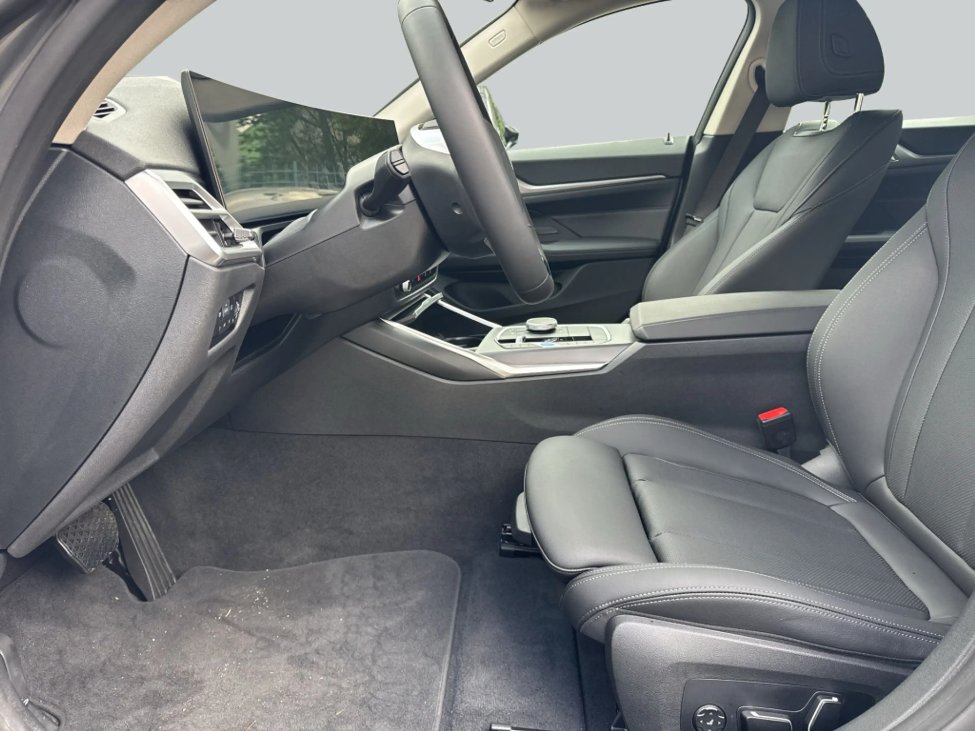 BMW i4 eDrive35 Gran Coupe LED HiFi Nav SHZ — photo 12