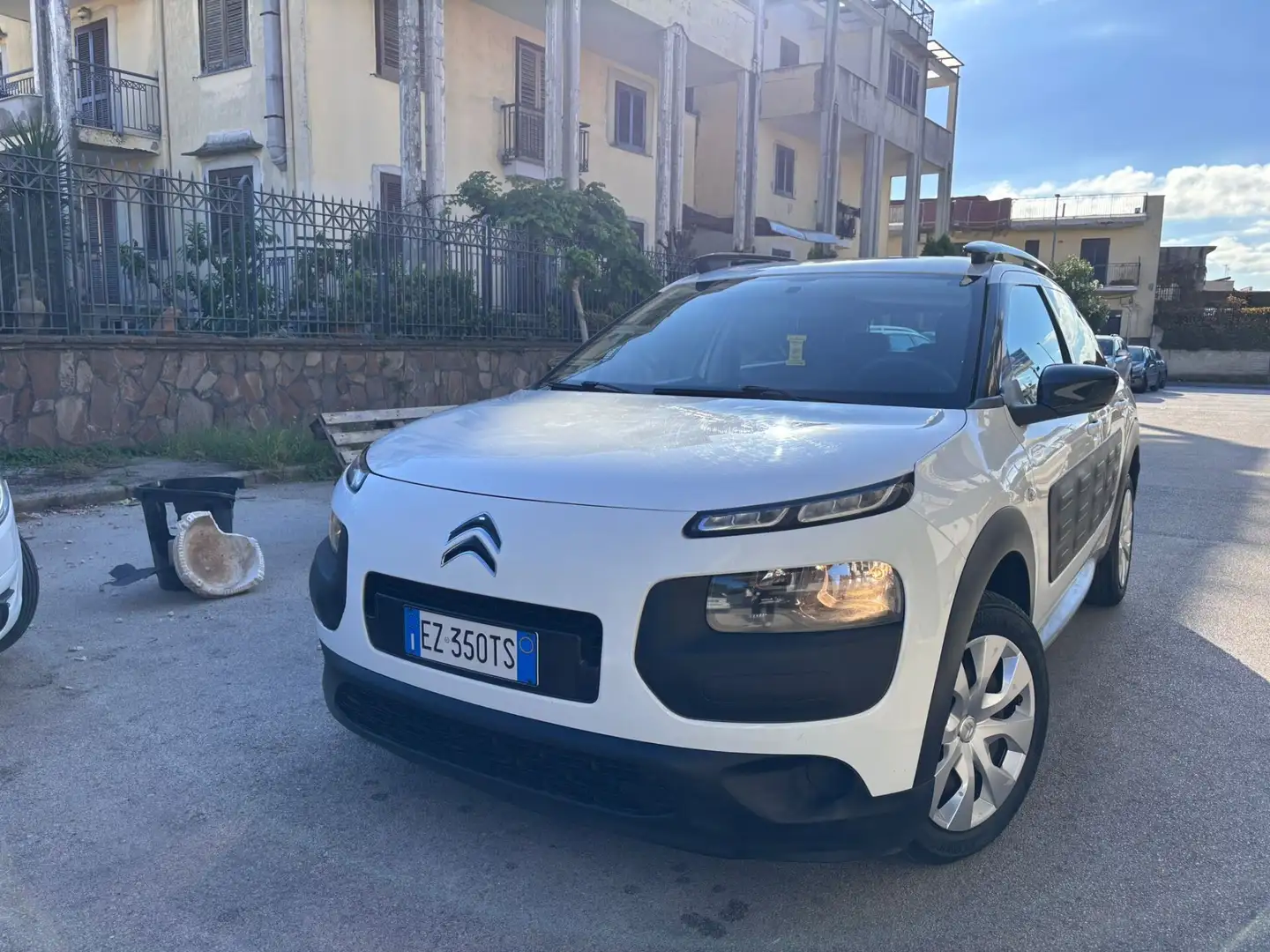 Citroen C4 Cactus 1.6 e-HDi 92 ETG6 Shine Bianco - 2