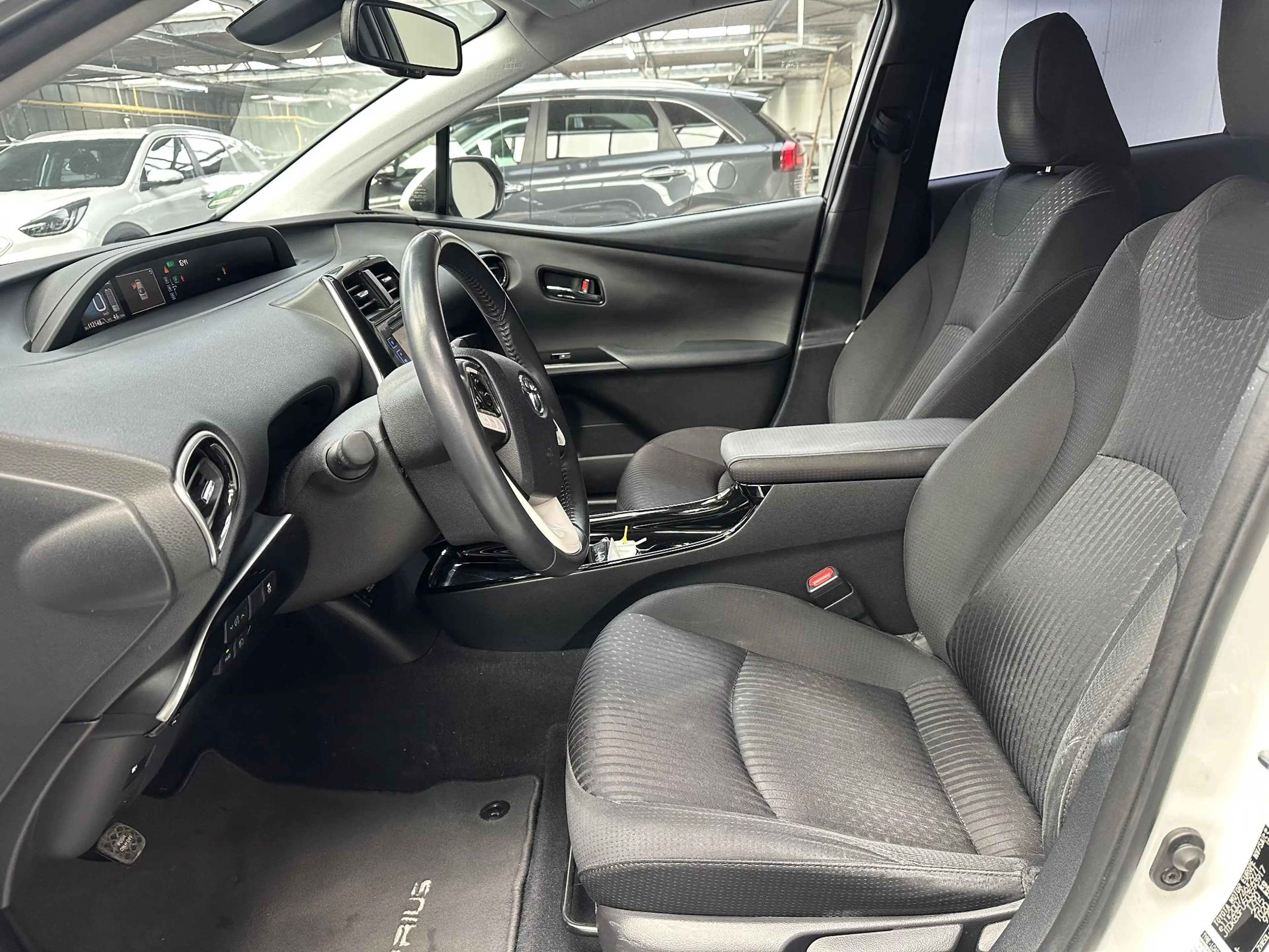 Toyota Prius 1.8 Executive — photo 2
