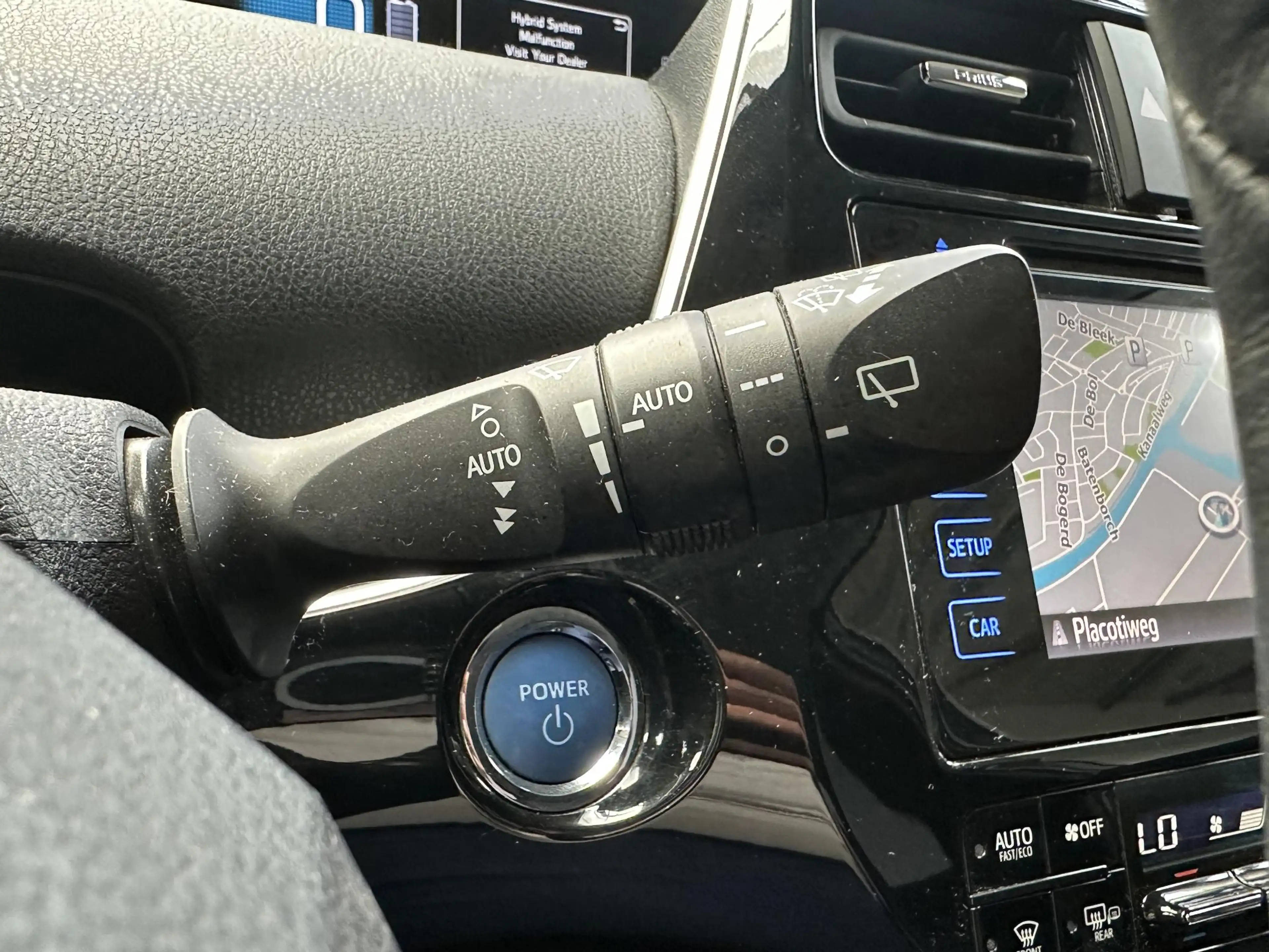 Toyota Prius 1.8 Executive — photo 8