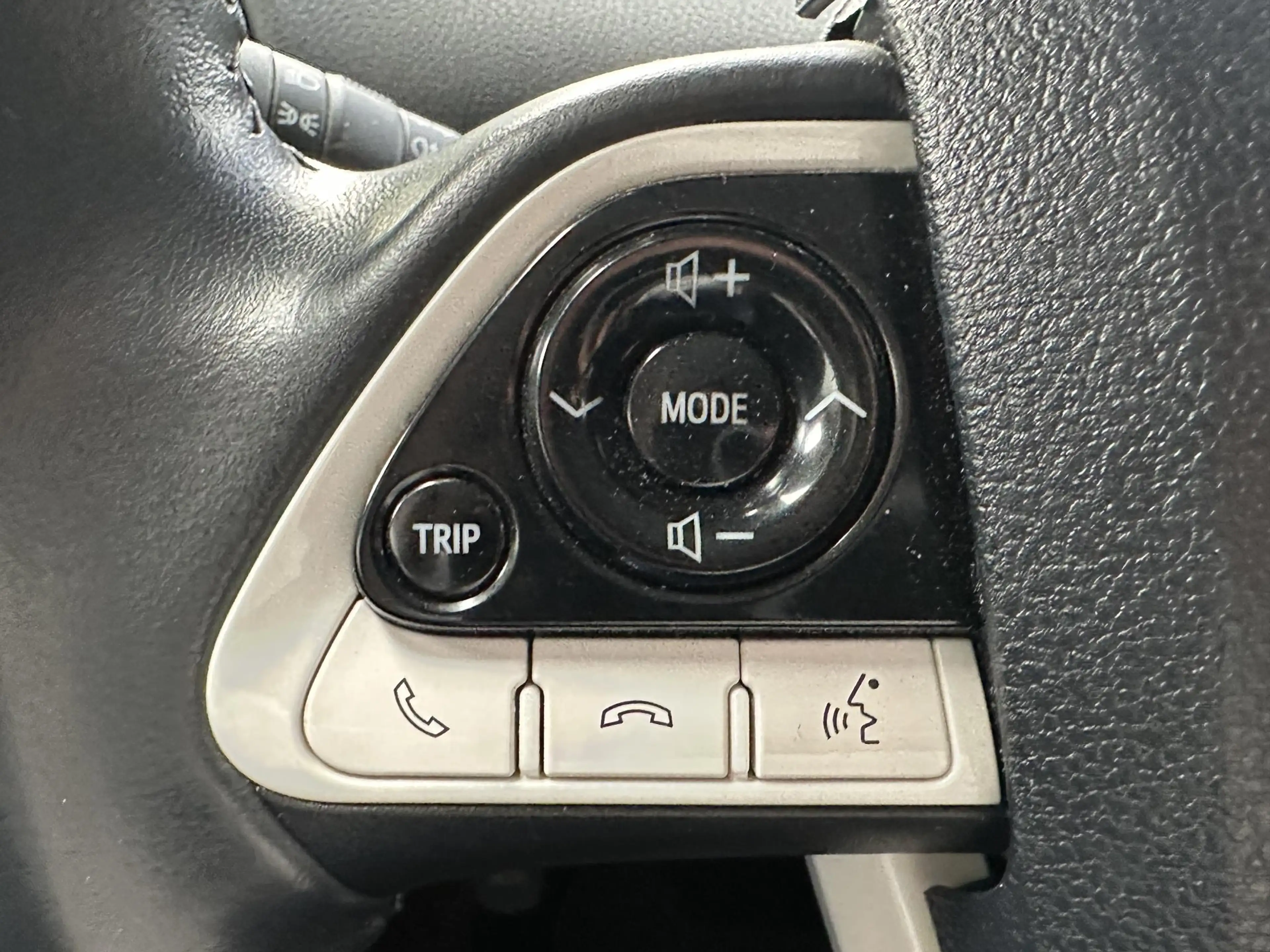 Toyota Prius 1.8 Executive — photo 9