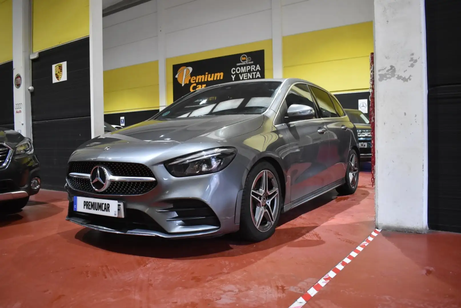 Mercedes-Benz B 180 180d 7G-DCT Gris - 1