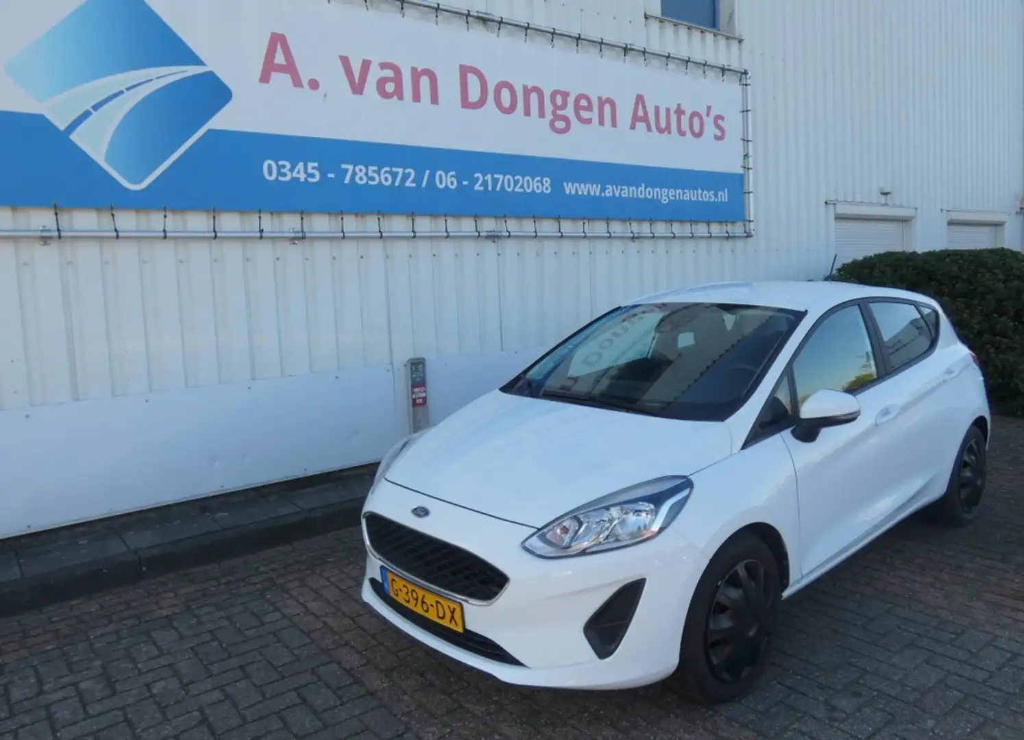 Ford Fiesta 1.1 TREND,Airci,Bltooth,Lane Ass,APK 17-7-27 Blanc - 2
