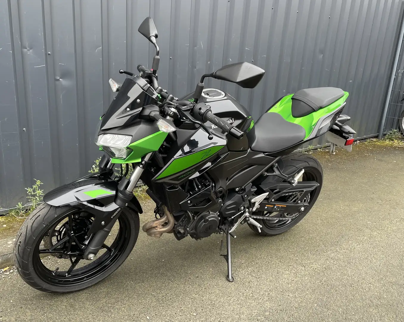 Kawasaki Z 400 Green - 1