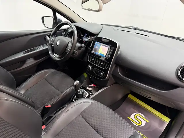 Renault Clio view 10