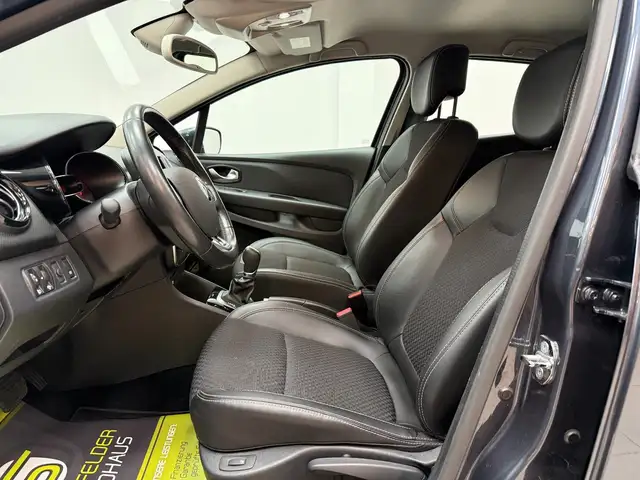 Renault Clio view 11