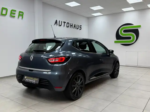 Renault Clio view 7