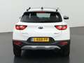 Kia Stonic 1.0 T-GDi MHEV DynamicLine | Navigatie | Parkeerca Weiß - thumbnail 4