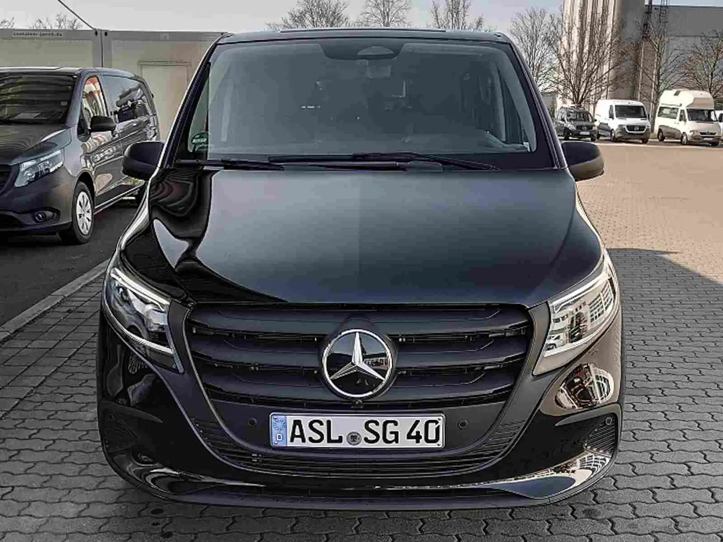 Mercedes-Benz Vito 116 CDI Tourer PRO extralang AHK+360°+M-LED Zwart - 2