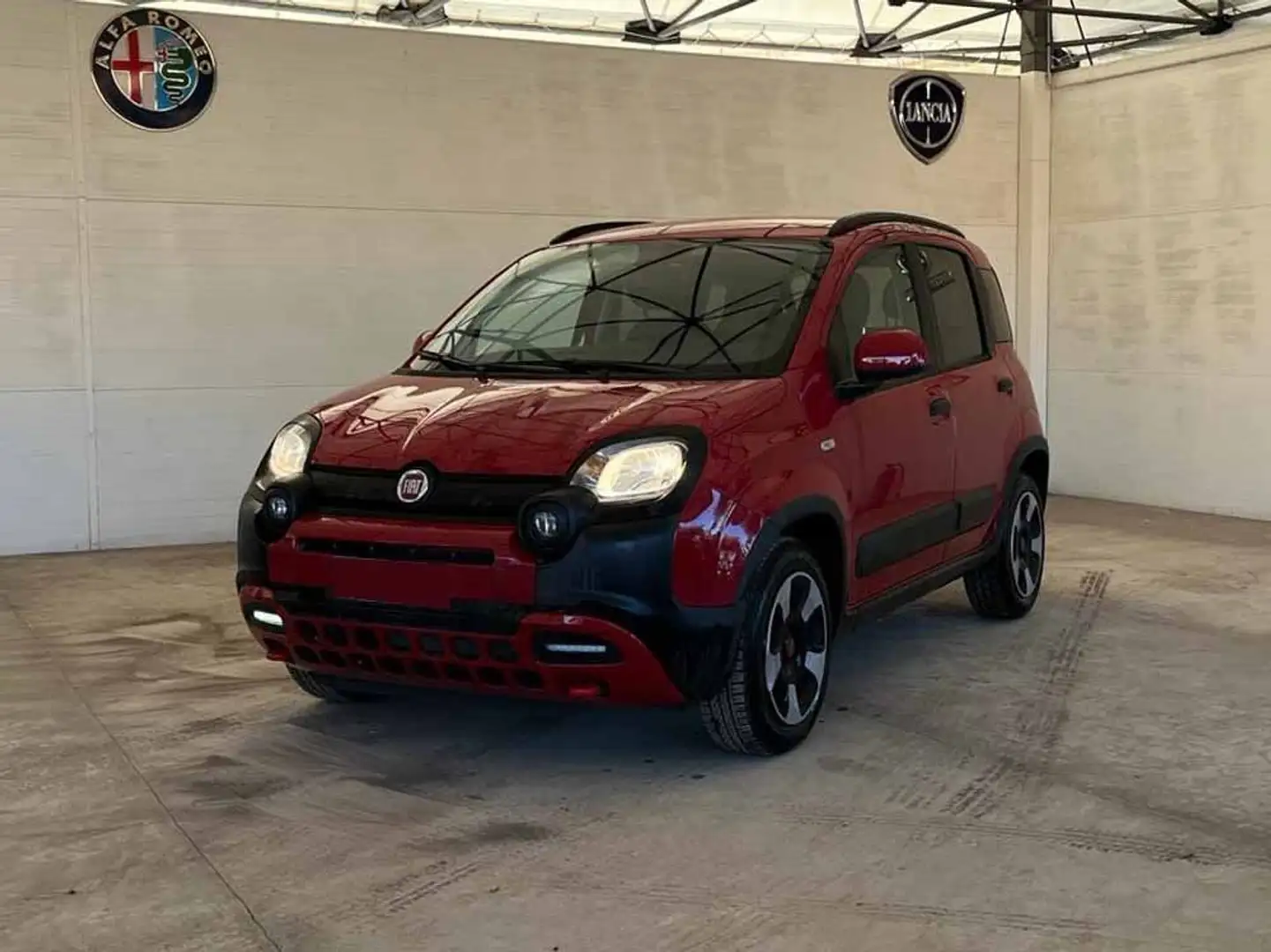 Fiat Panda 1.0 FireFly S&S Hybrid Rosso - 1