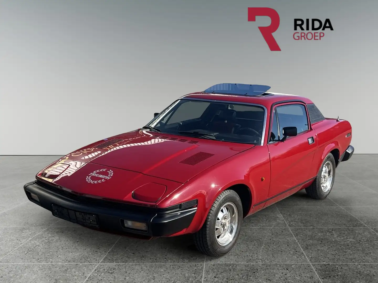 Triumph TR7 Coupé Красный - 1