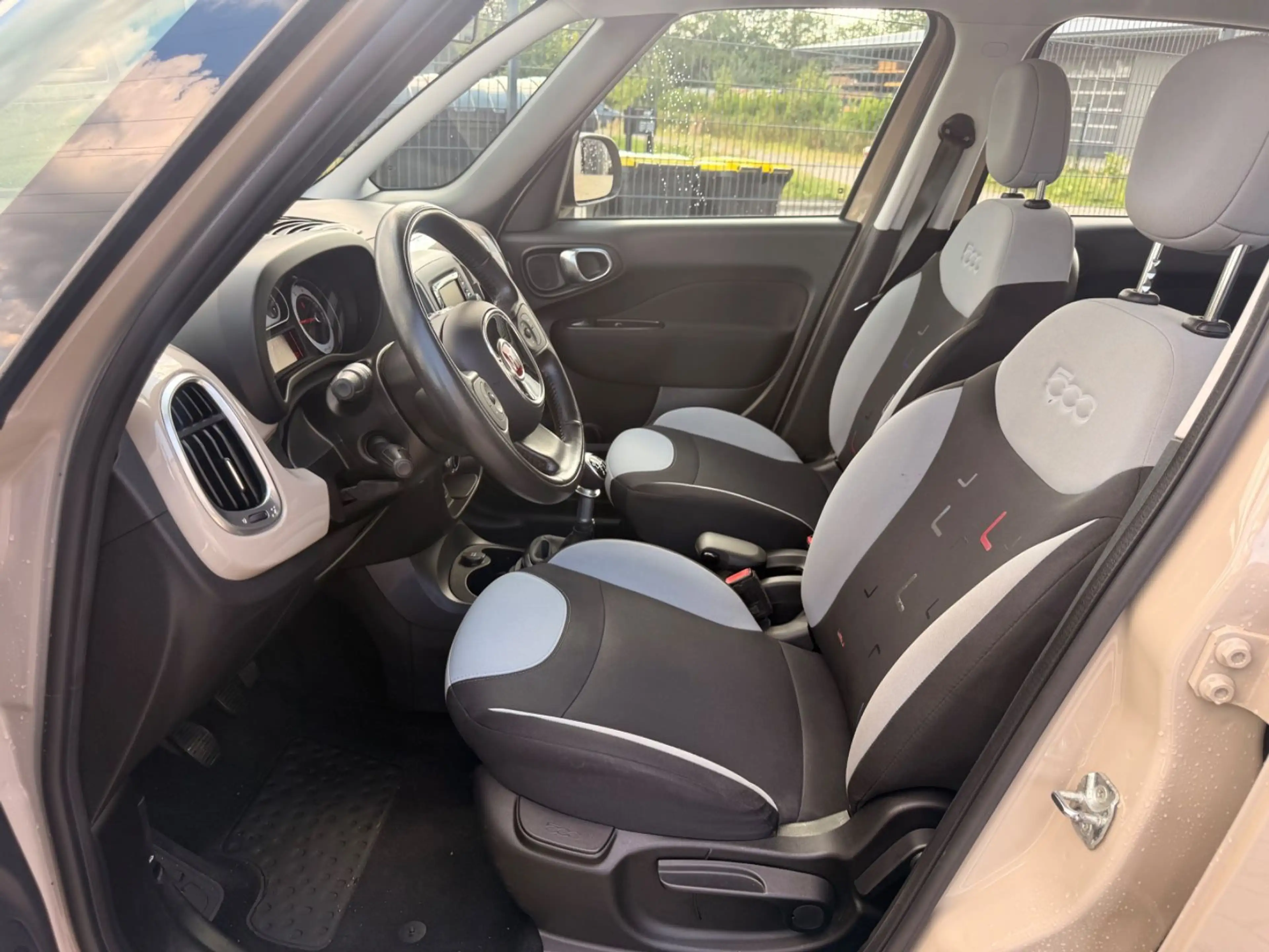 Fiat 500L Pop Star mit Servo-ABS-ESP-ALU-Start Stop-Tempom.! — photo 12