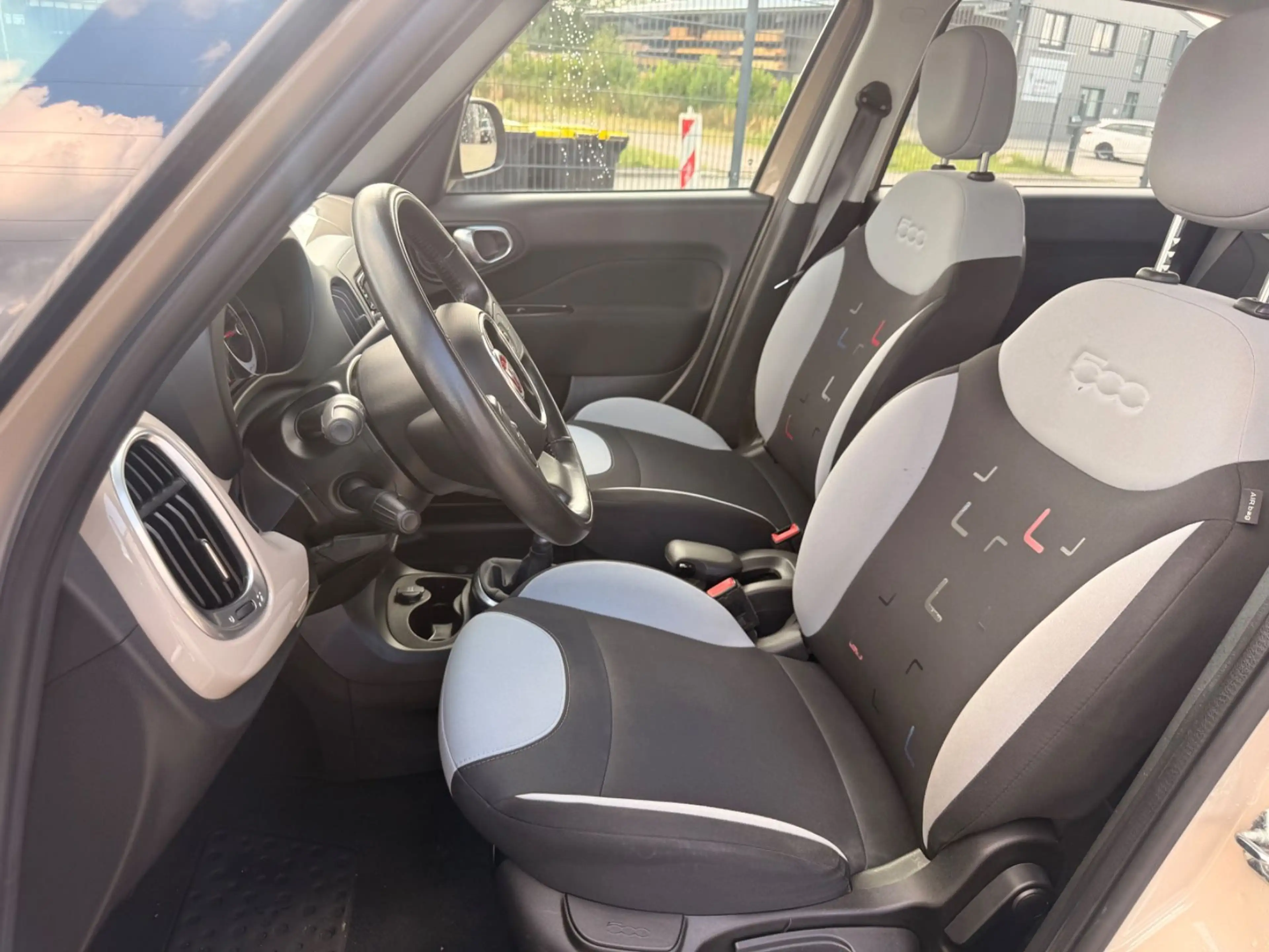 Fiat 500L Pop Star mit Servo-ABS-ESP-ALU-Start Stop-Tempom.! — photo 13