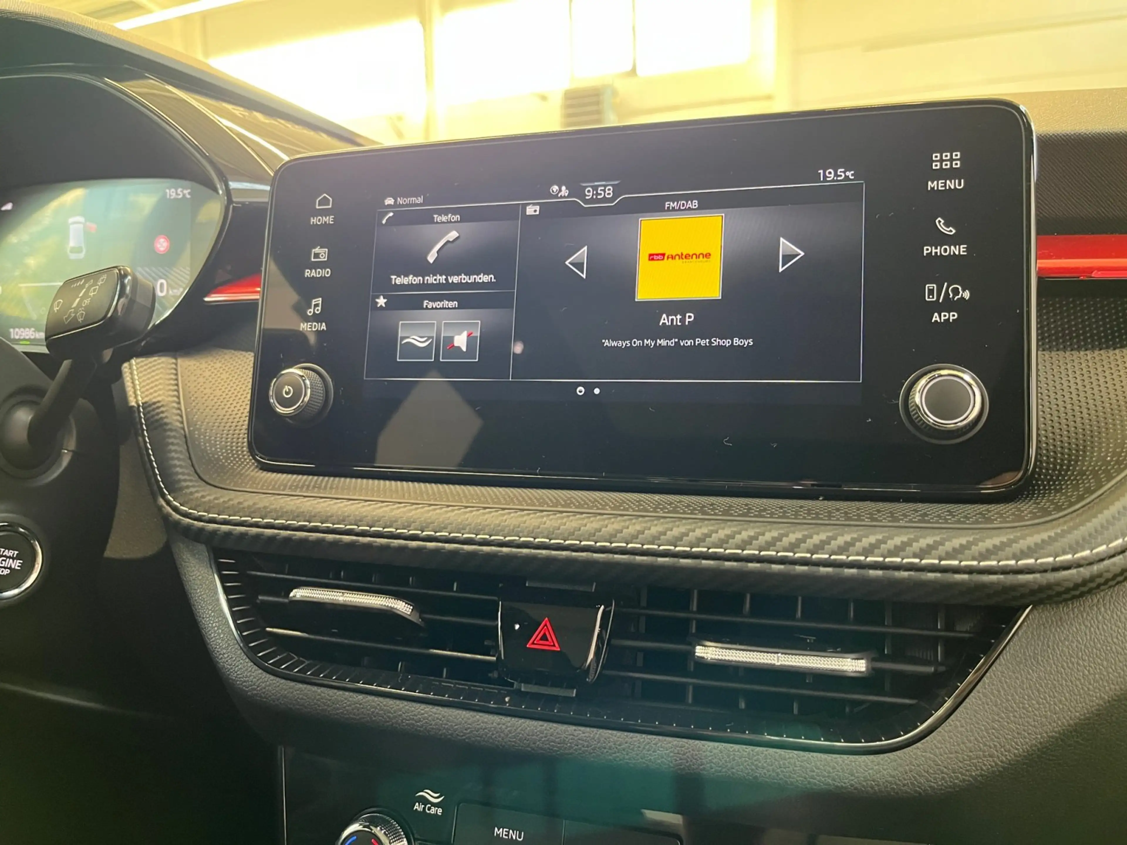 Skoda Fabia Monte Carlo 1.0TSI DSG Kamera SmartLink LED — photo 15