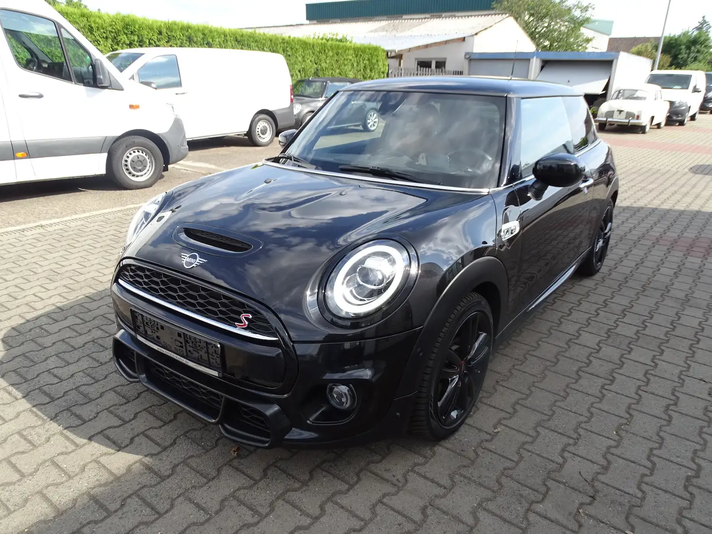 MINI John Cooper Works DSG, Navi, PDC, Klimaauto., Sitzheizung, Soundsyst Schwarz - 1