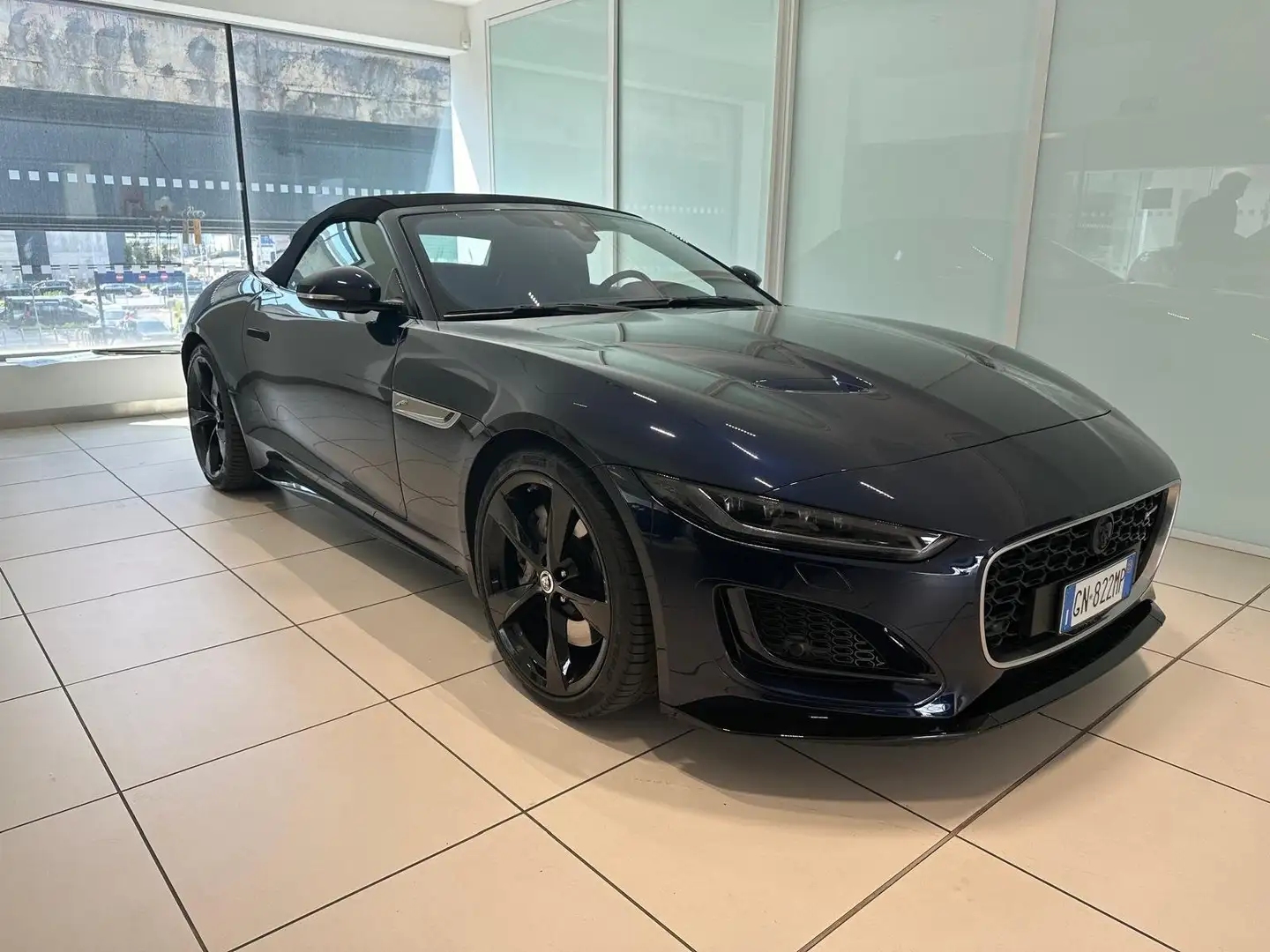 Jaguar F-Type F-Type Cabrio 2.0 i4 R-Dynamic rwd 300cv auto Azul - 2