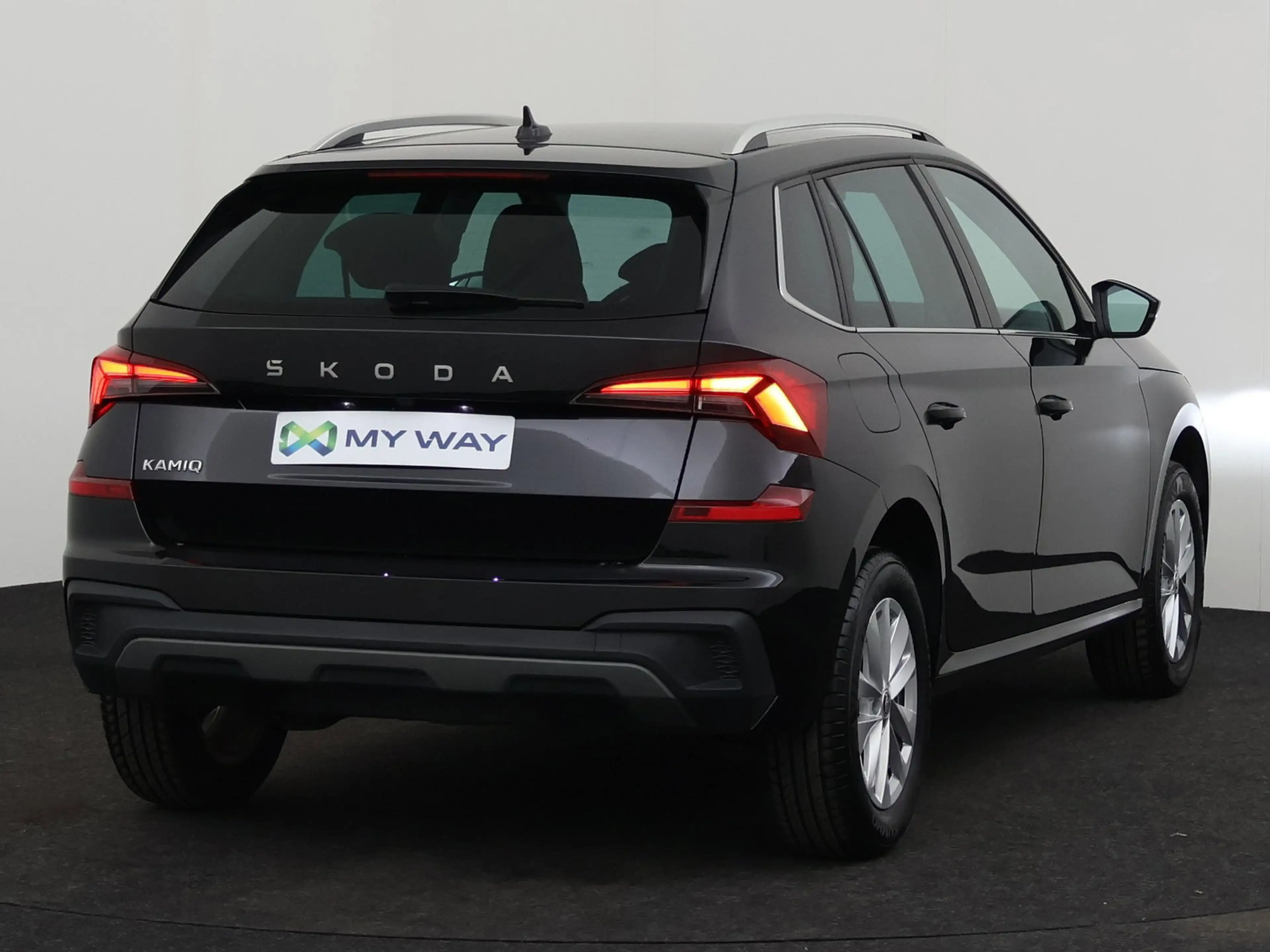 Skoda Kamiq Kamiq Corporate 1.0 TSI 85kW (115ch) DSG7 — photo 2