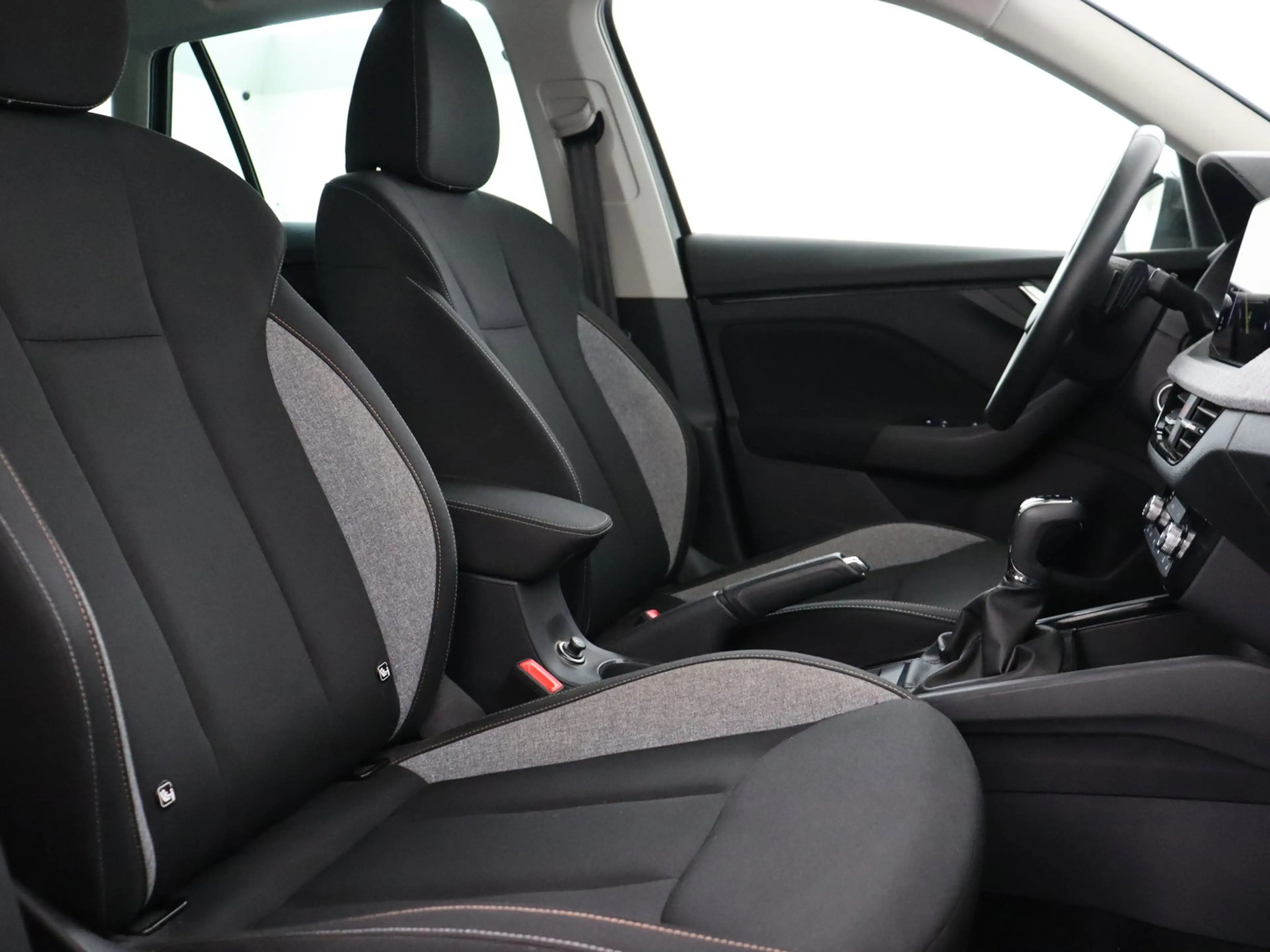 Skoda Kamiq Kamiq Corporate 1.0 TSI 85kW (115ch) DSG7 — photo 8