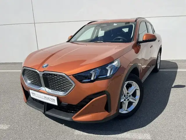 BMW iX2 xDrive30A