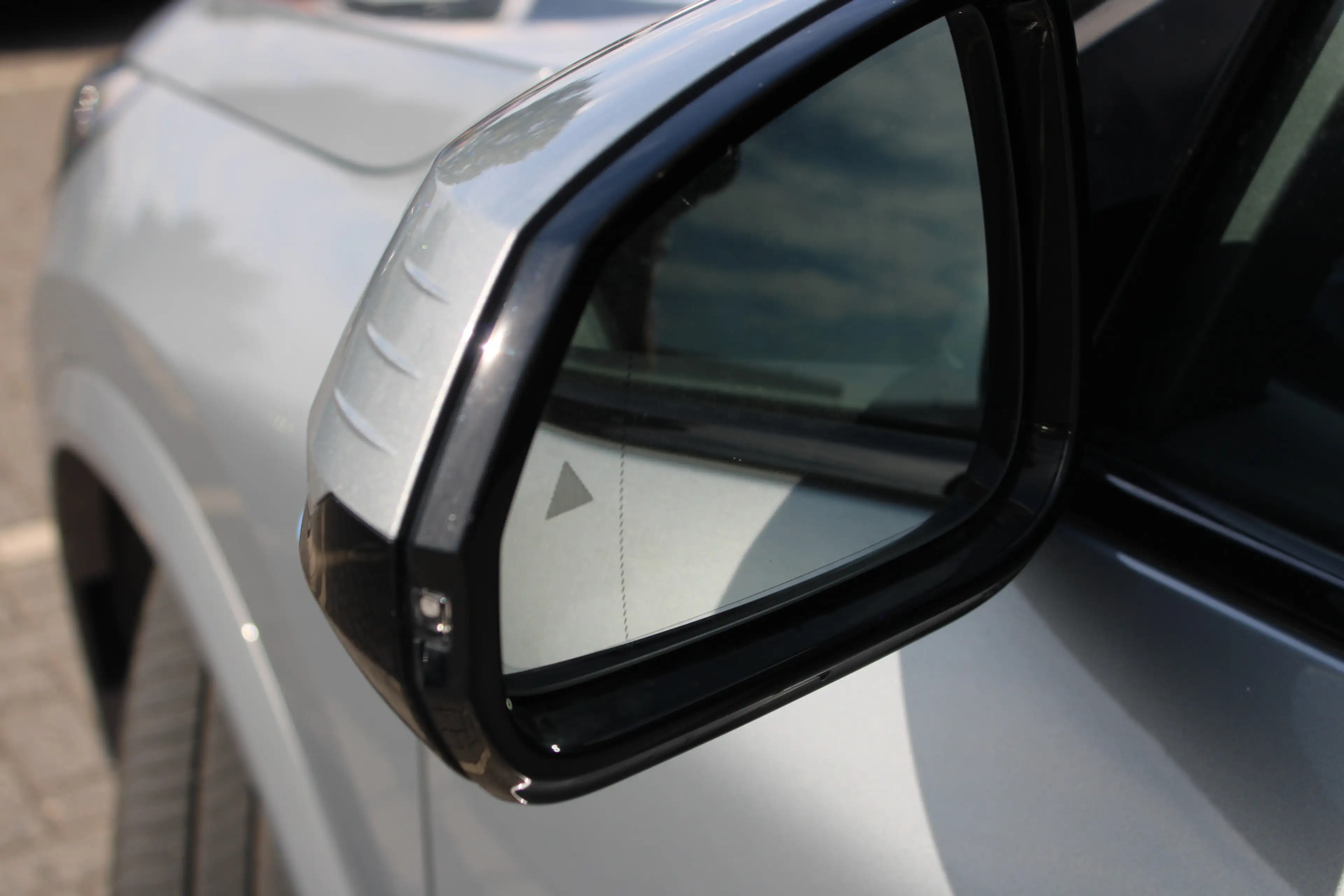 BMW iX2 xDrive30 M Sport / Sportstoelen / Comfort Access / — photo 8