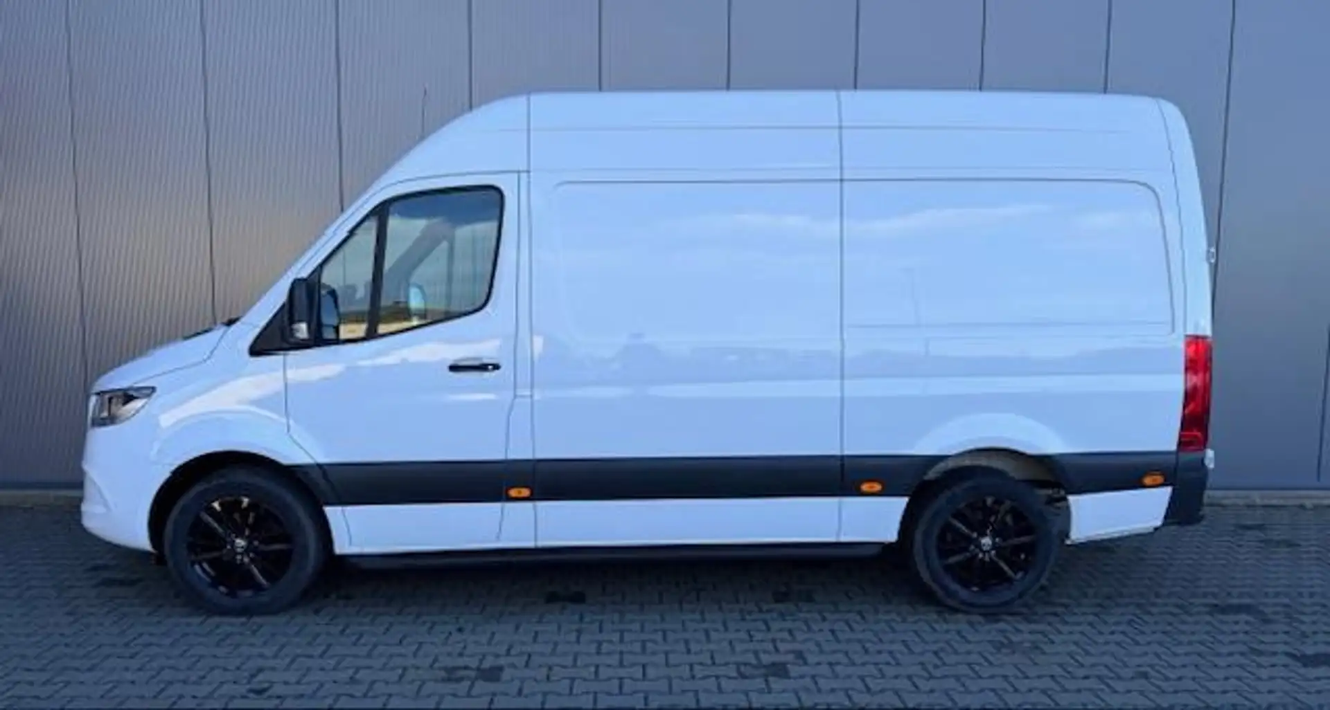 Mercedes-Benz Sprinter 317 CDI L2H2 AUTOMAAT CAMERA DAB APPLE-CARPLAY Blanc - 2