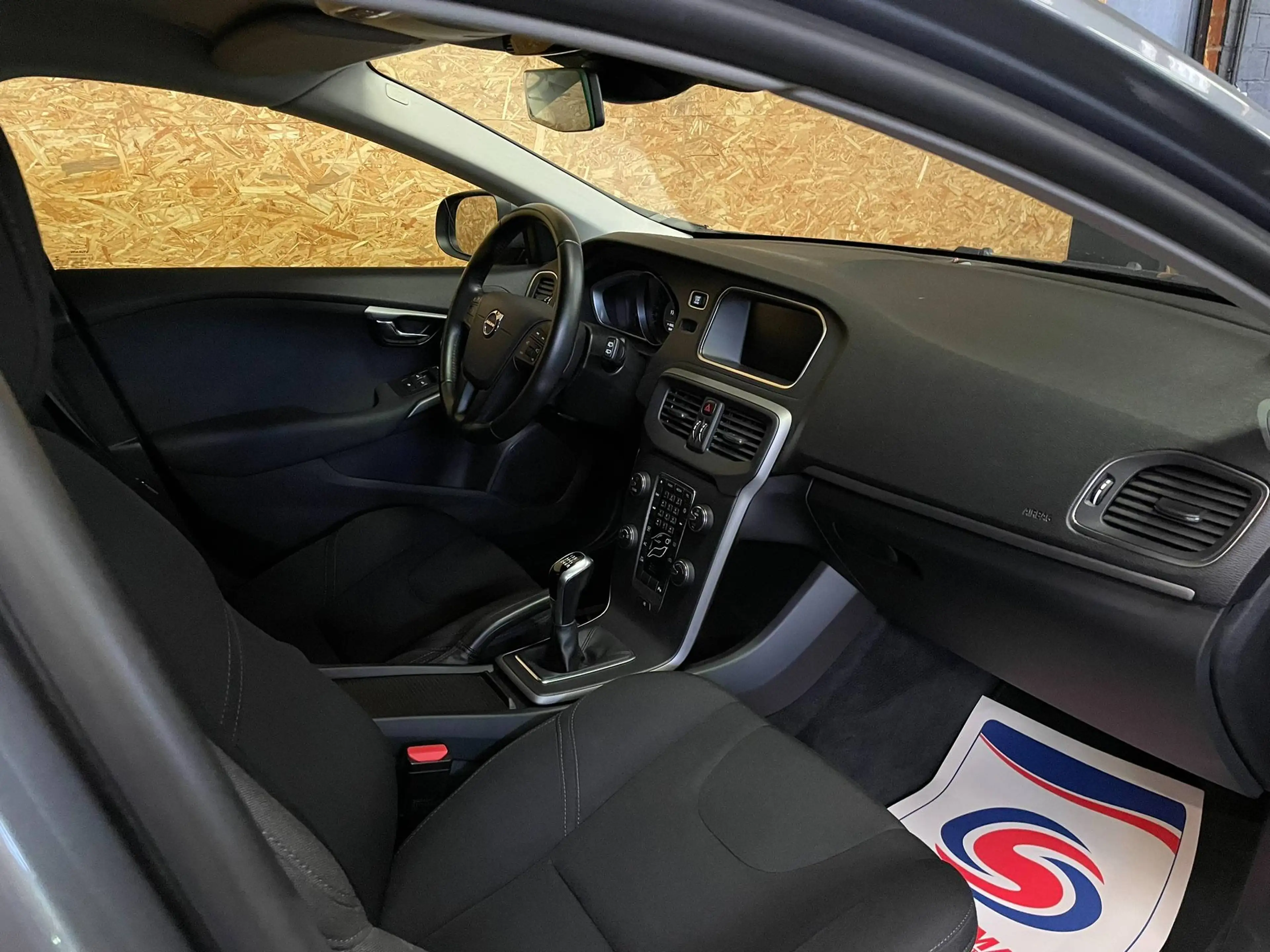 Volvo V40 2.0i * Garantie 1 à 3ans * TVA récupérable * — photo 12