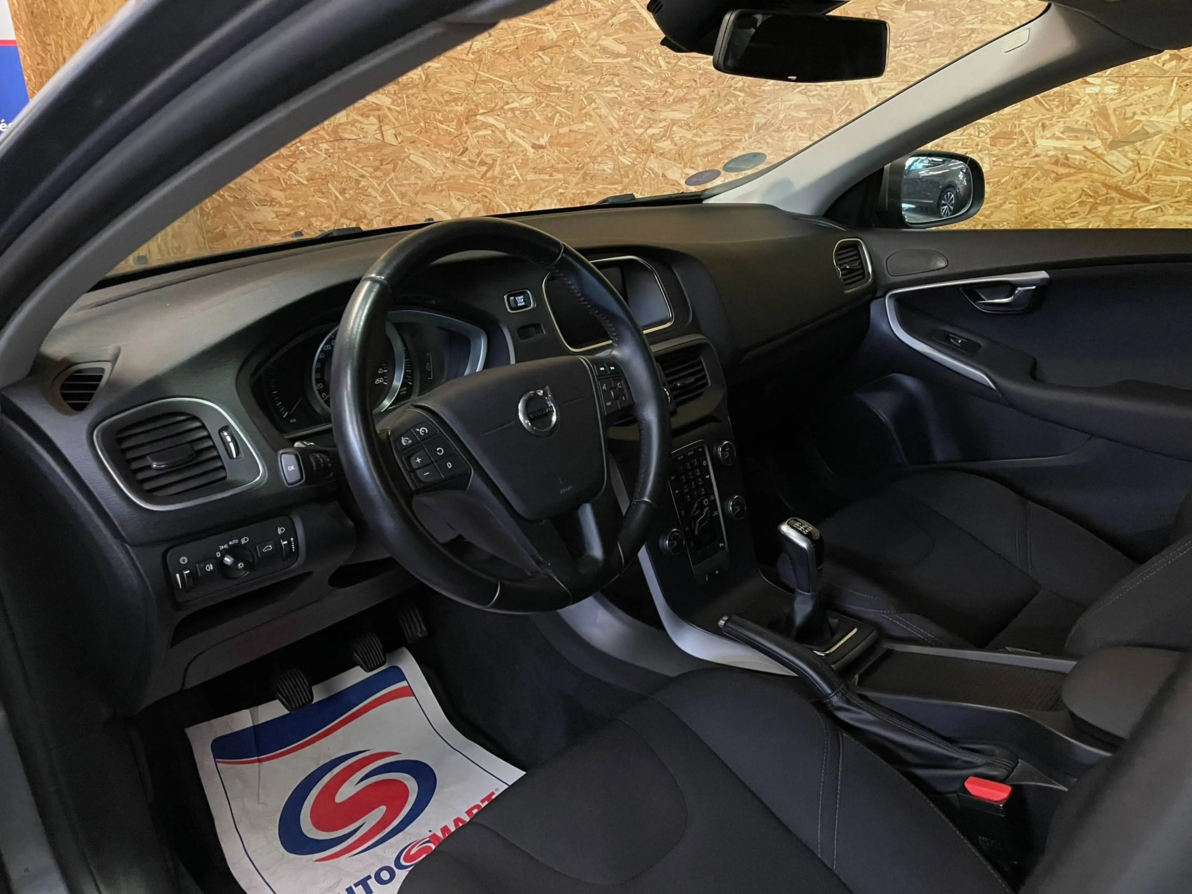 Volvo V40 2.0i * Garantie 1 à 3ans * TVA récupérable * — photo 7