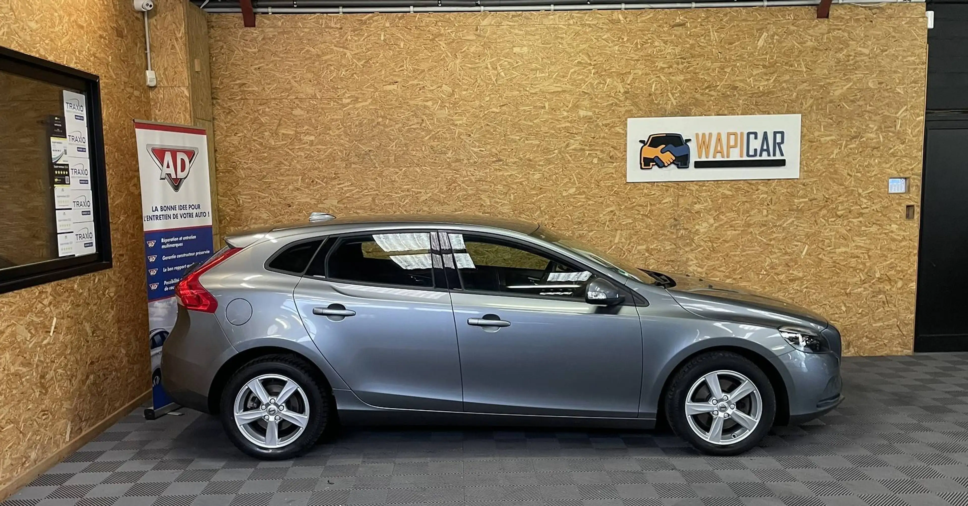 Volvo V40 2.0i * Garantie 1 à 3ans * TVA récupérable * — photo 5